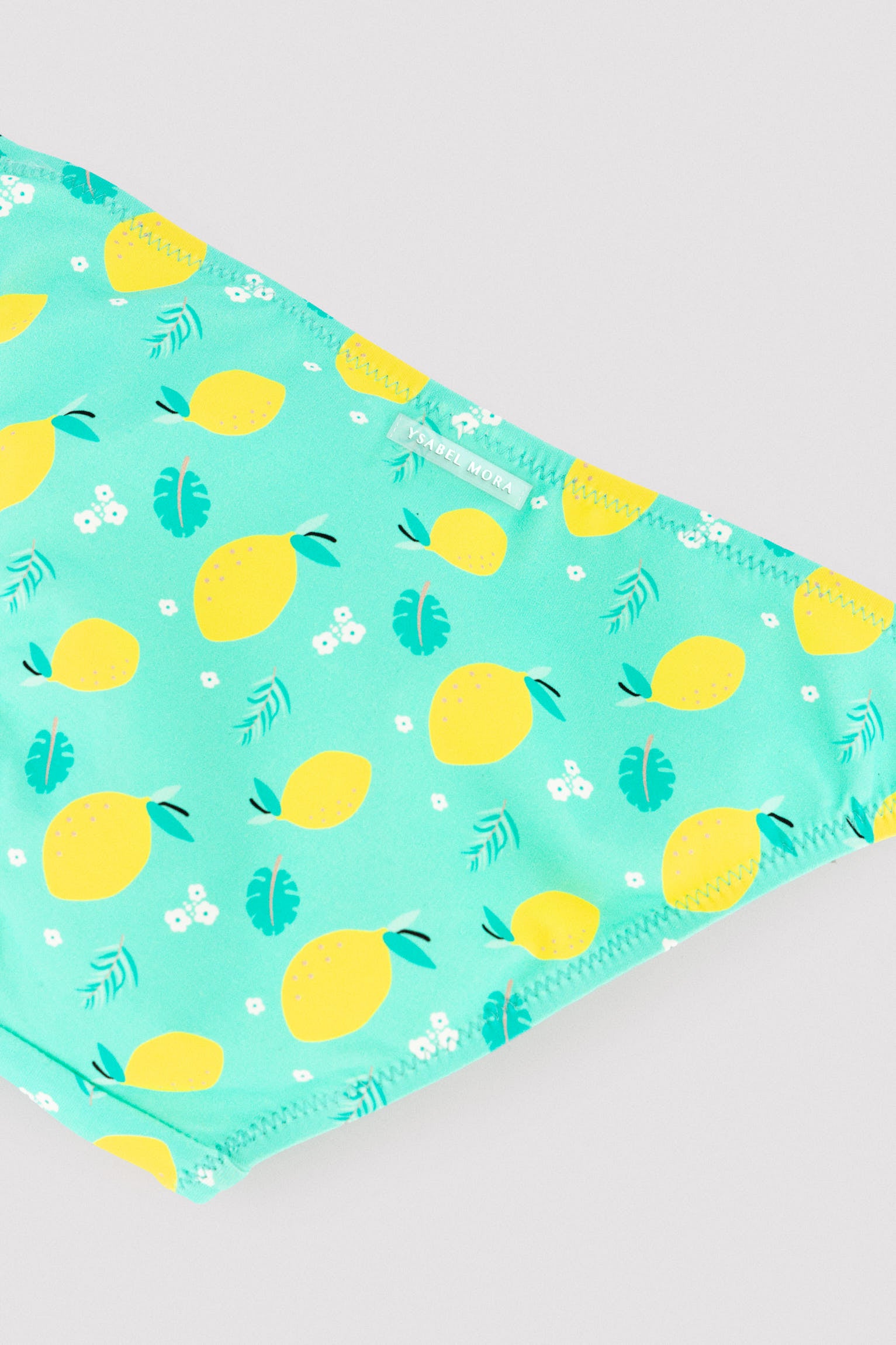 Bikini niña detalle volante estampado limones - Ysabel Mora