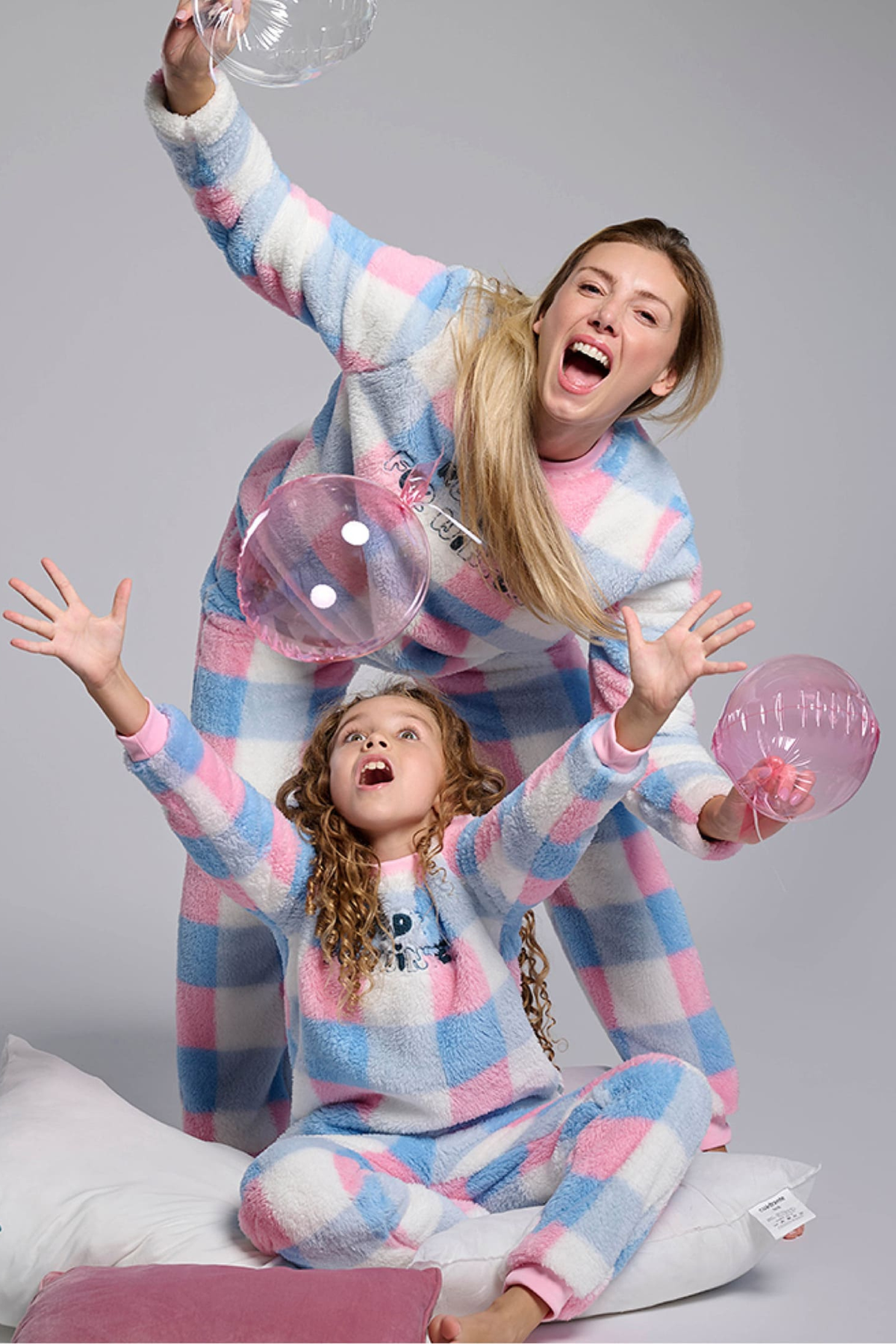 Pigiama lungo polar borreguito bambina Ready for Winter stampa cuadros