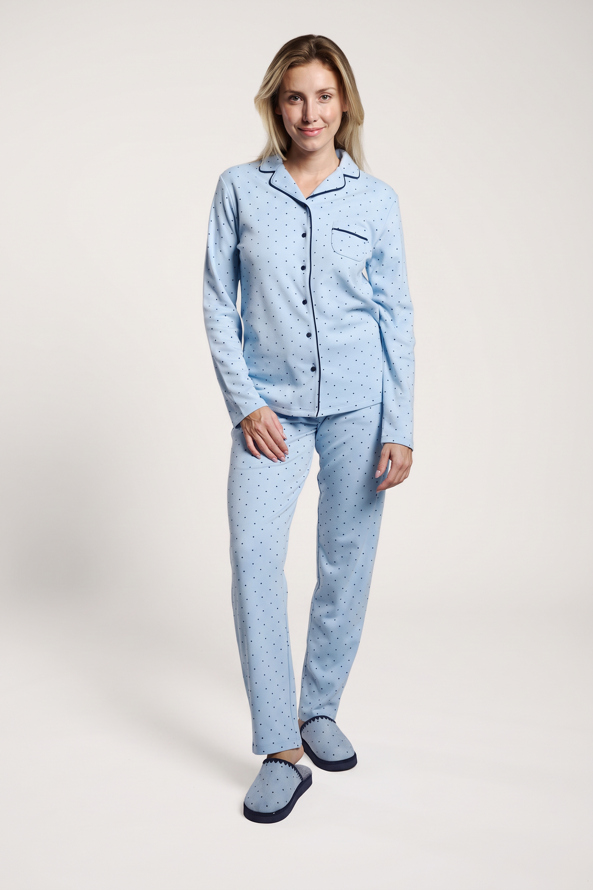 Pigiama lungo afelpado donna camisero stampa pois blu