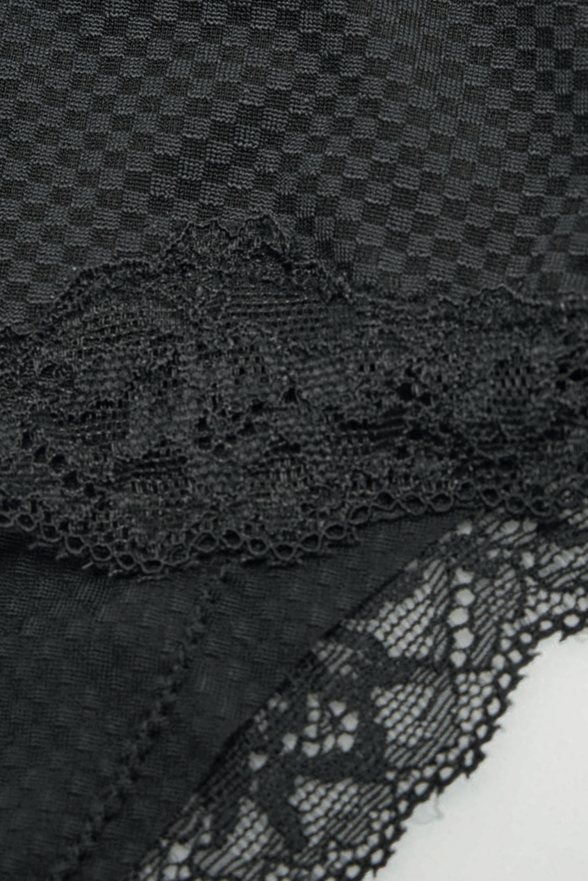 Slip midi con pizzo nero
