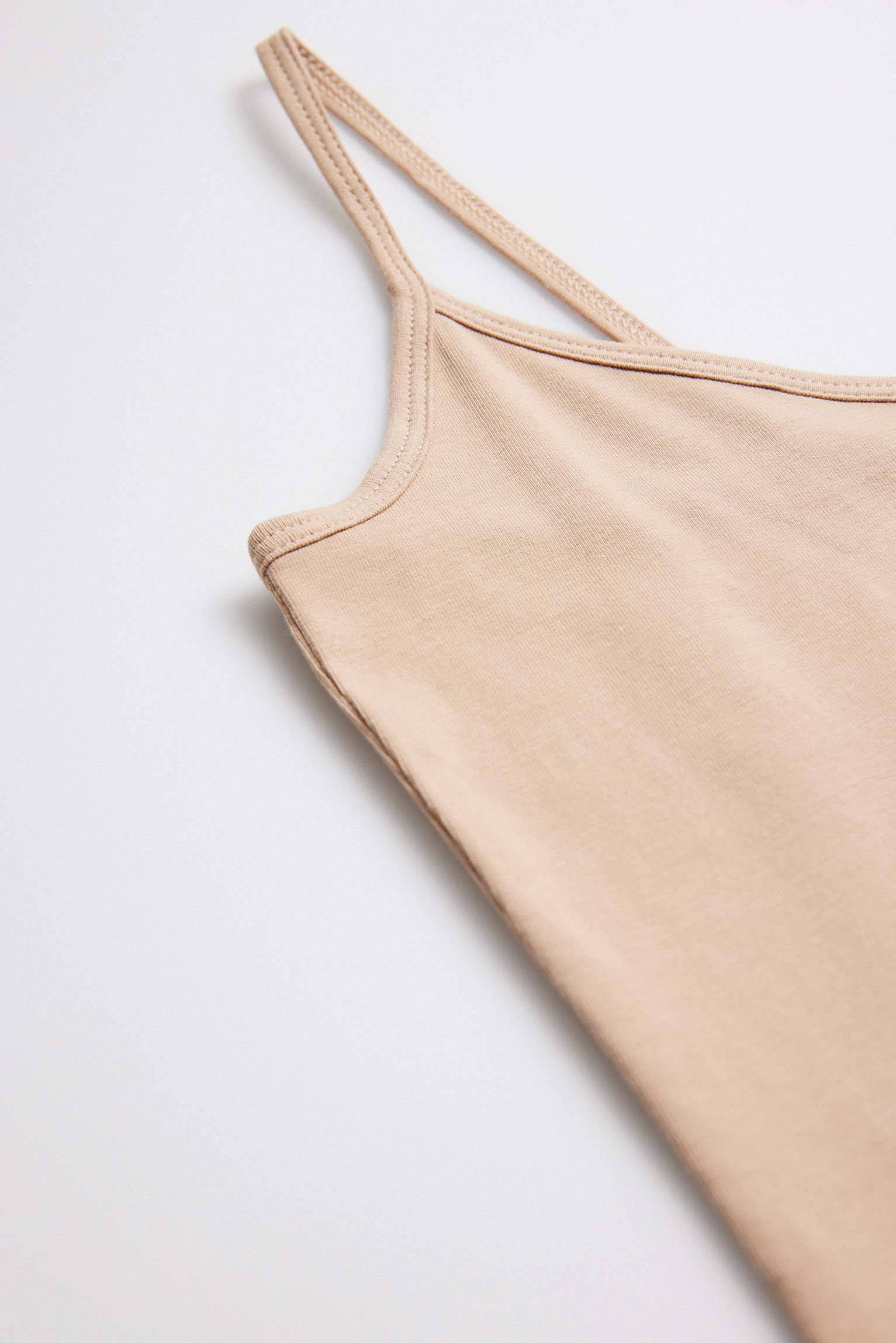 19145 1 camiseta interior tirante fino - Nude