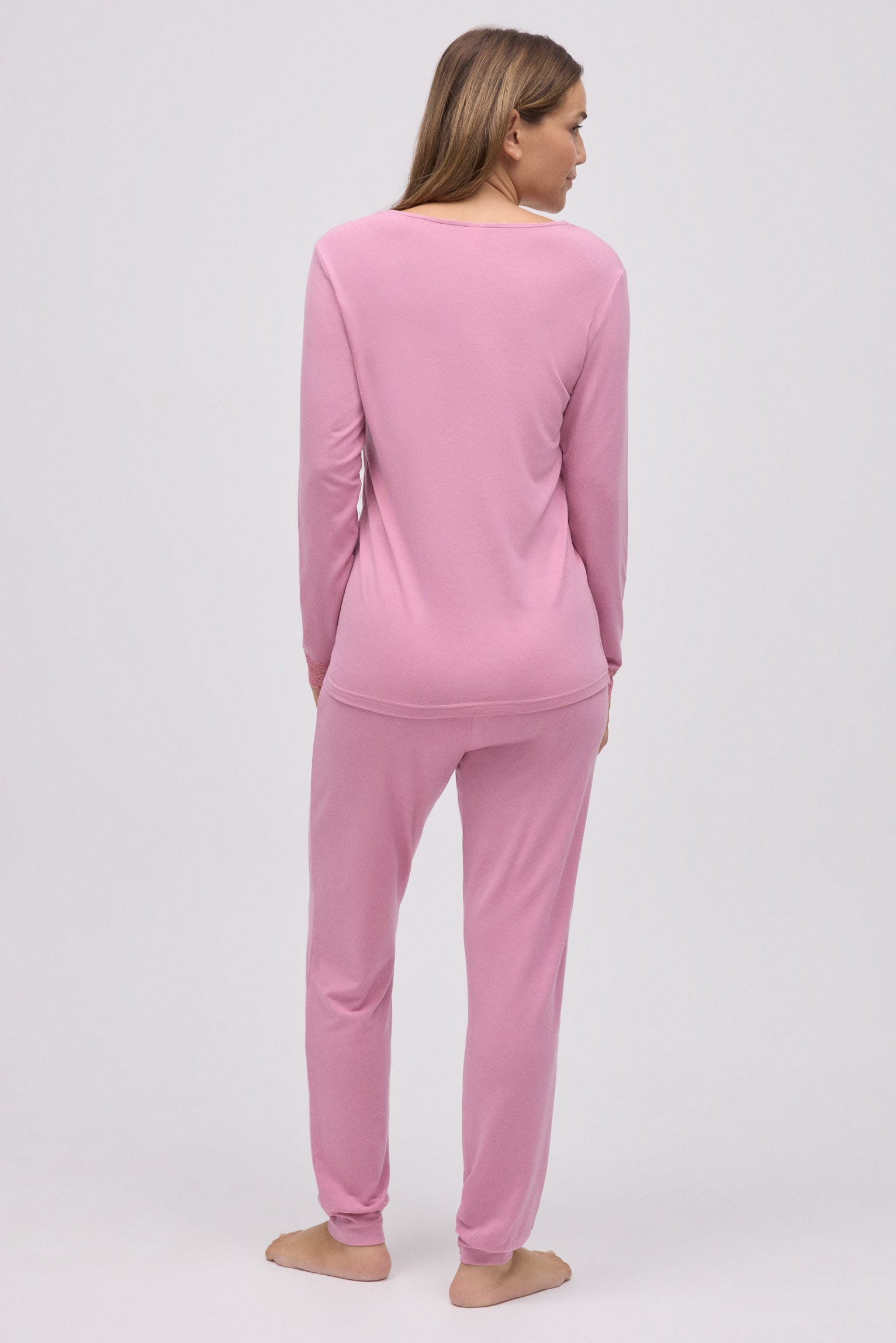 10766-2-pijama-largo-extra-suave-de-modal-jogger-rosa