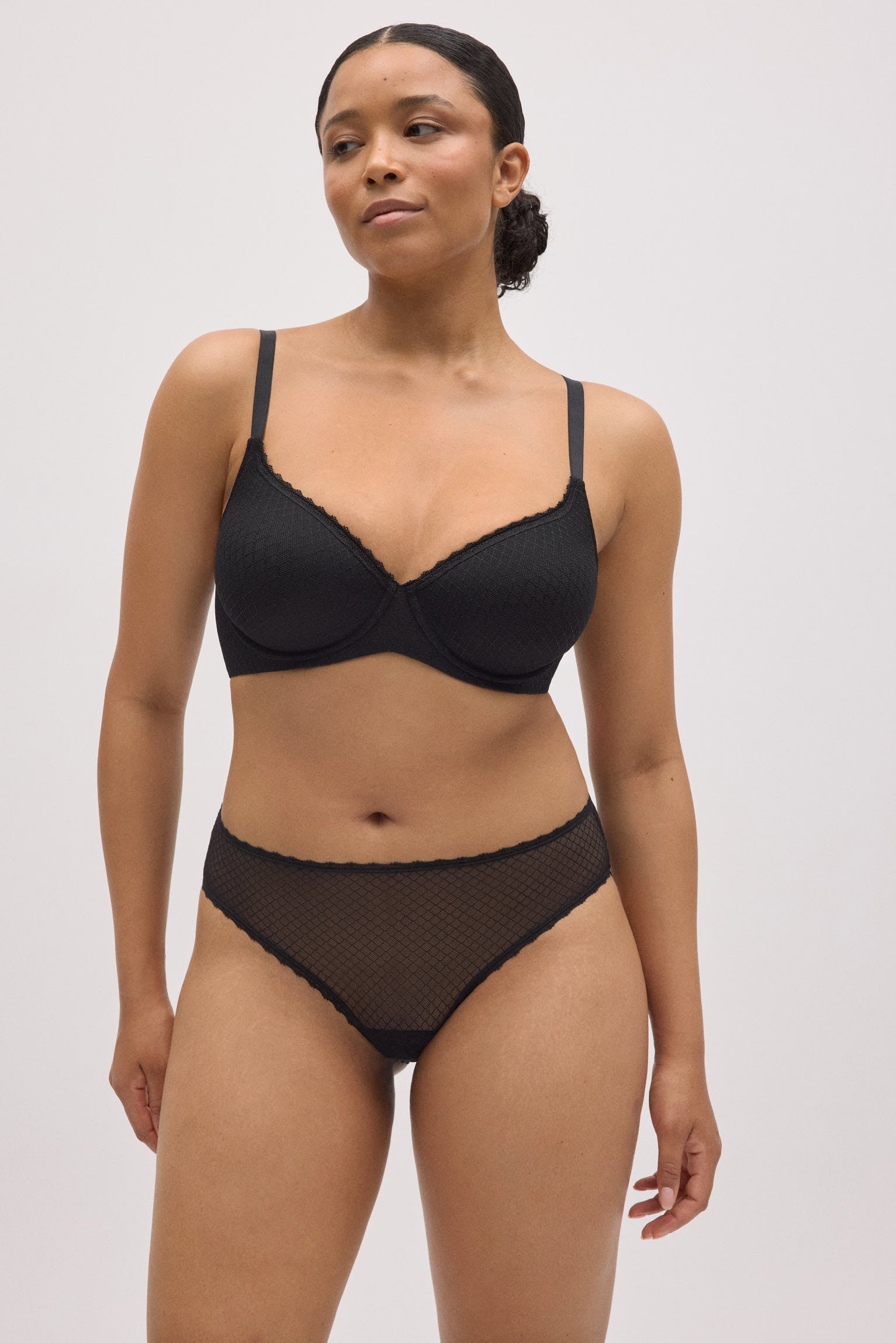 10790-1-conjunto-sujetador-con-aro-con-relleno-negro