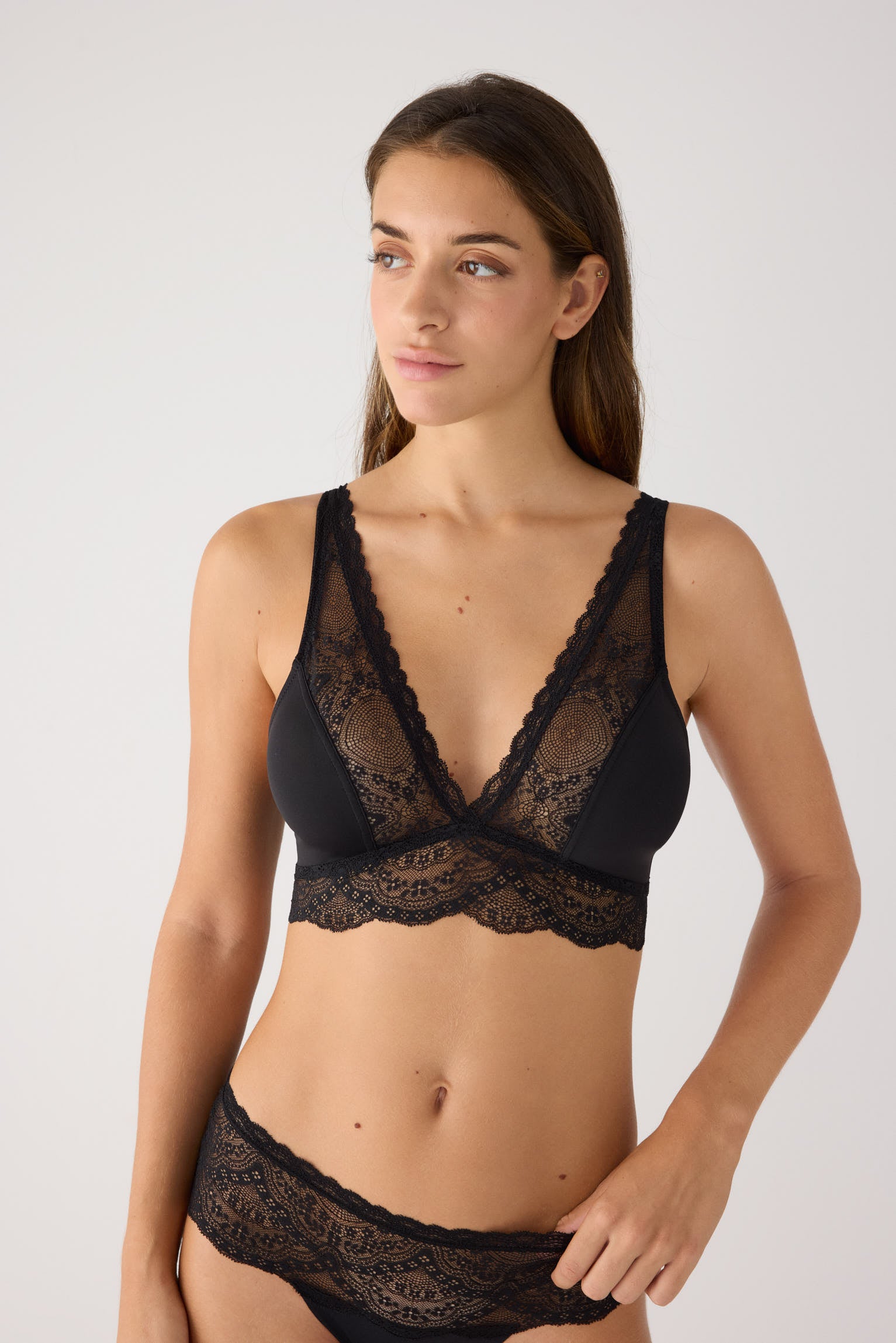 Reggiseno bralette pizzo nero | Paula Echevarría Limited Edition