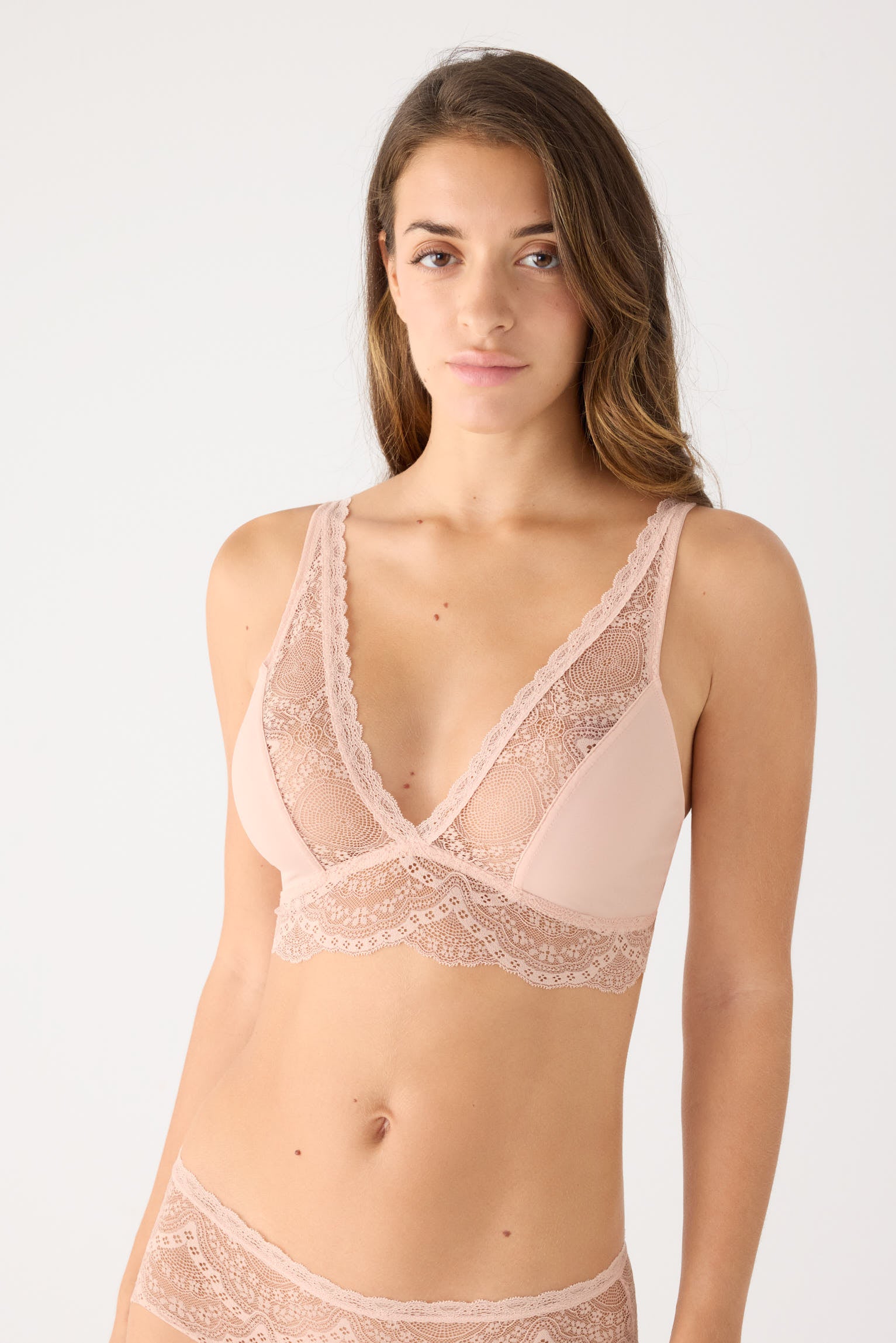 Reggiseno bralette pizzo nude | Paula Echevarría Limited Edition