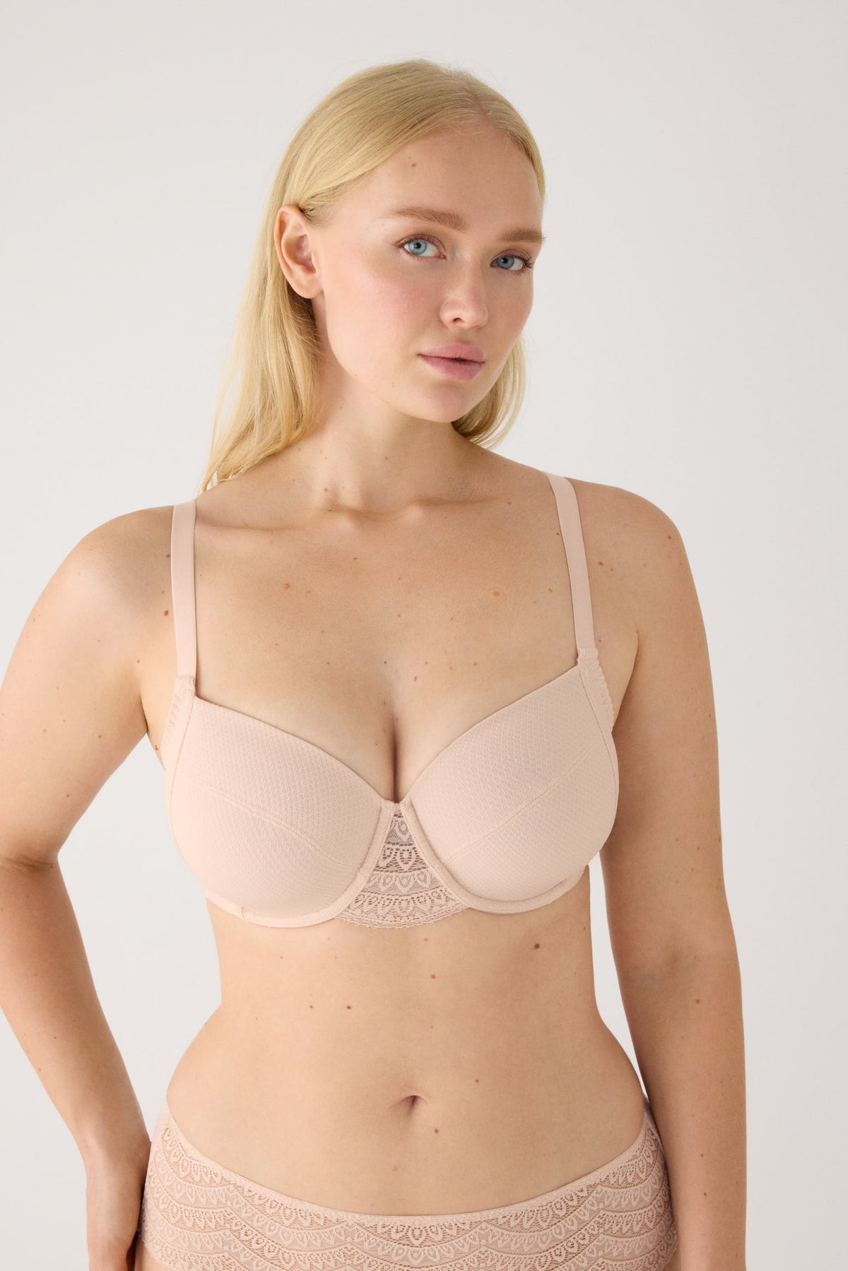Reggiseno riduttore capacidad con ferretto senza imbottitura nude