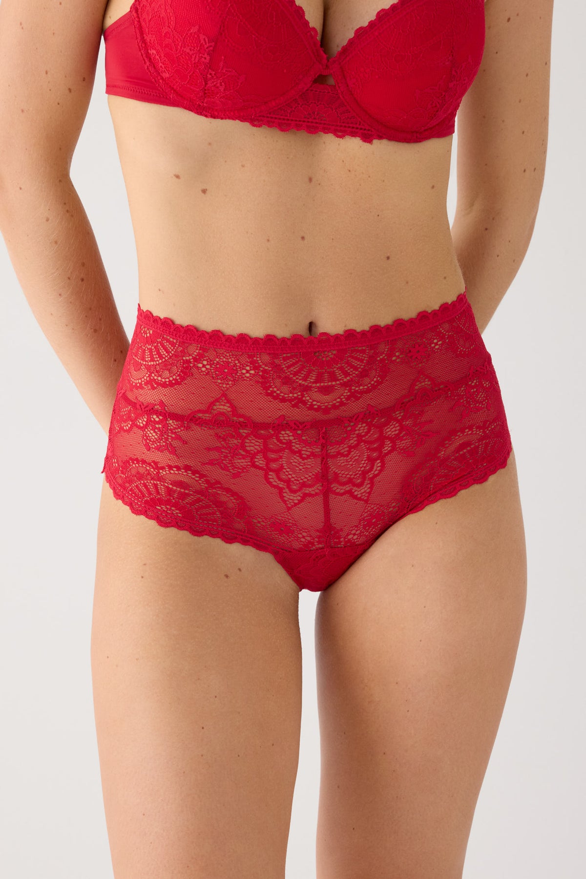 Slip a vita alta pizzo rosso