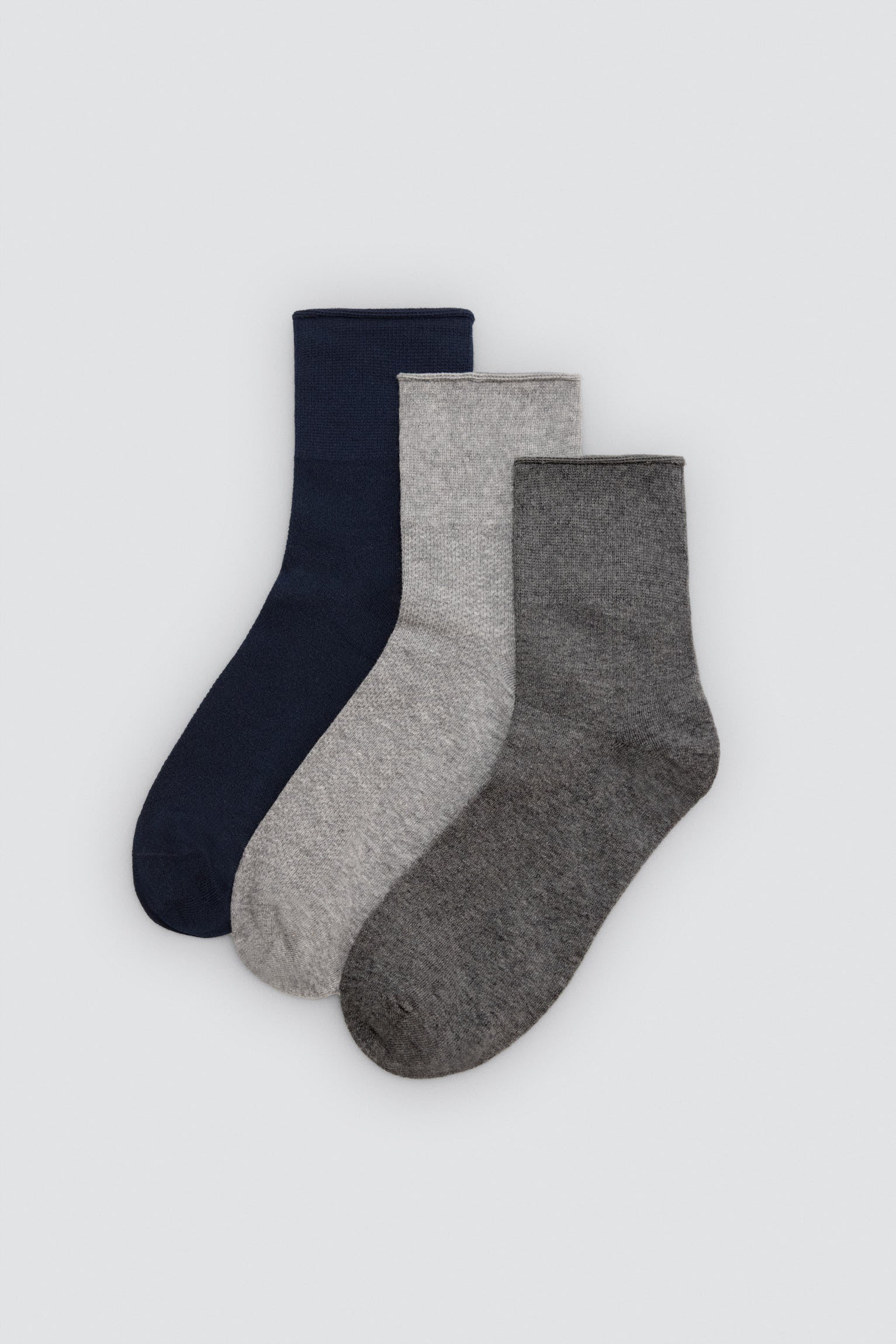 12996_SURTIDO_1-pack-3-calcetines-mujer-transpirables-basicos-colores-oscuros-ysabel-mora