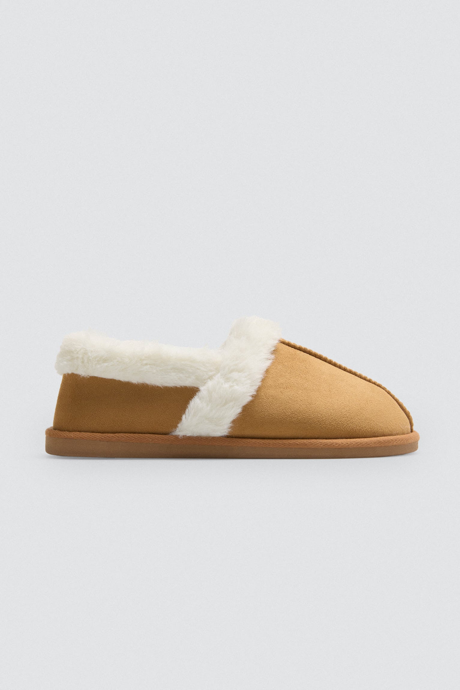 14163-1-zapatillas-de-casa-mujer-detalles-pelo-camel