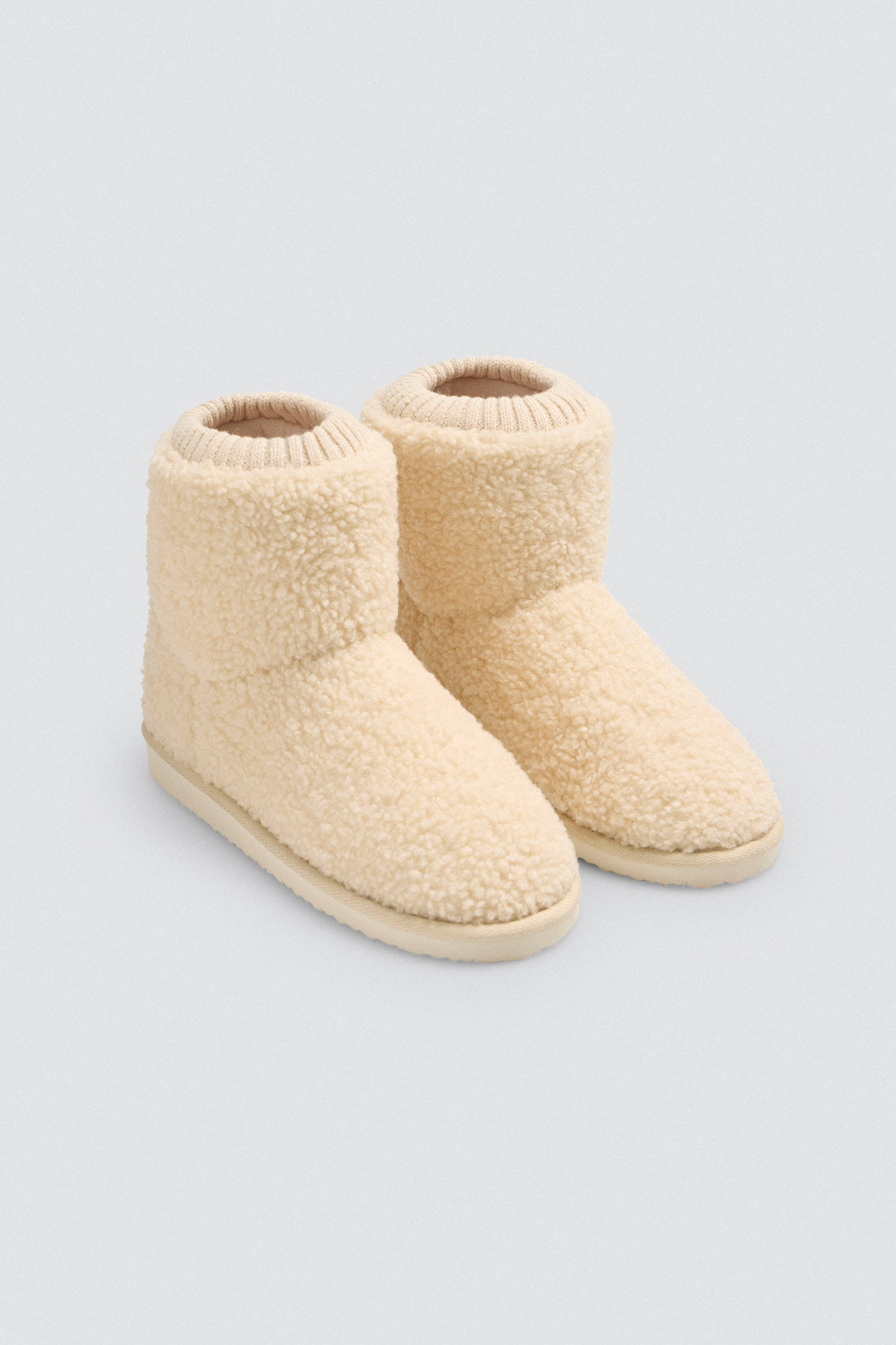 GILKUO Pantofole Stivaletto Invernali Donna - Calde Con Fiocco E Fodera In Pelliccia Sintetica - Memory Foam - Bianco Taglia 41/42