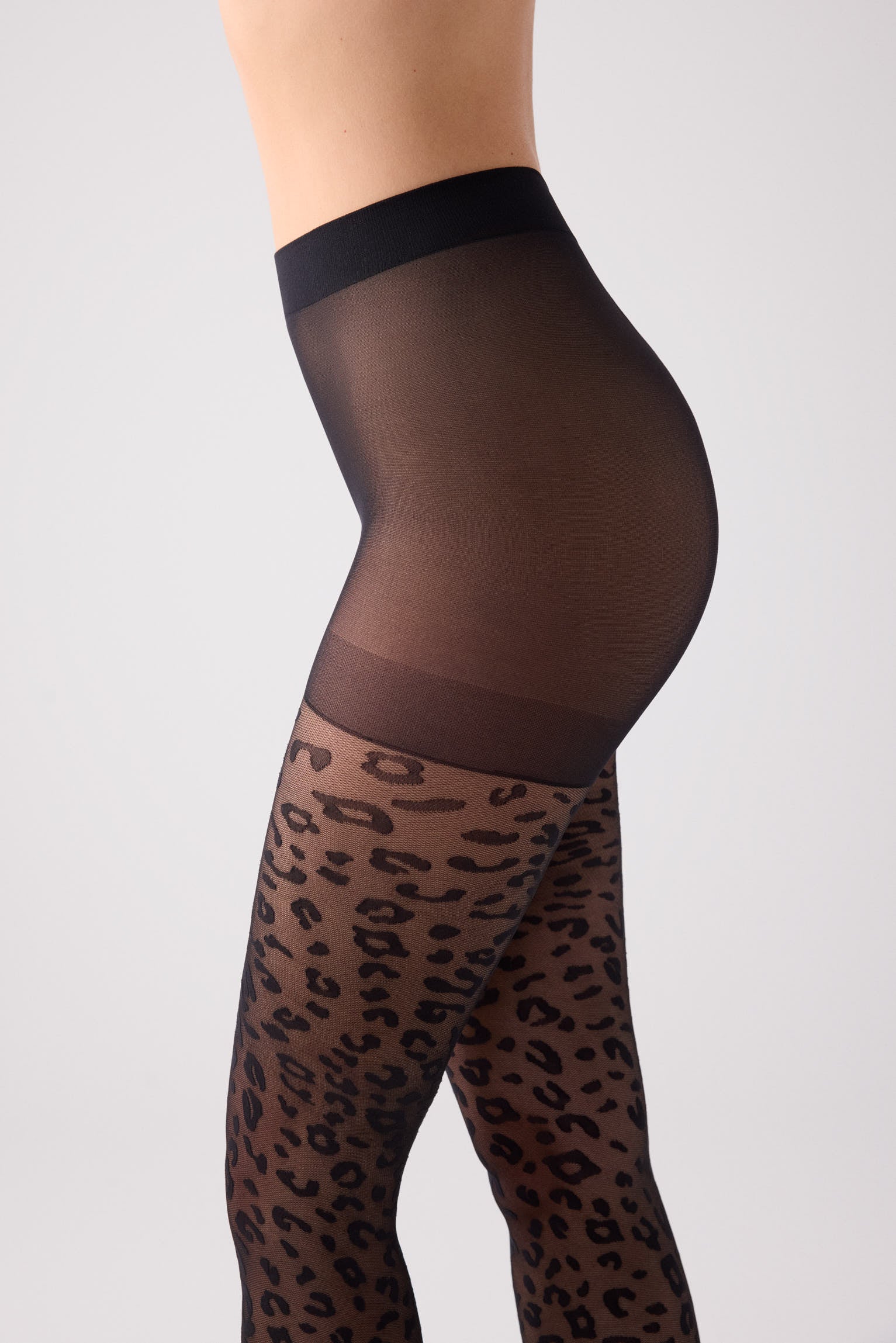 16643-NEGRO-panty-mujer-20-denier-animal-print-negro