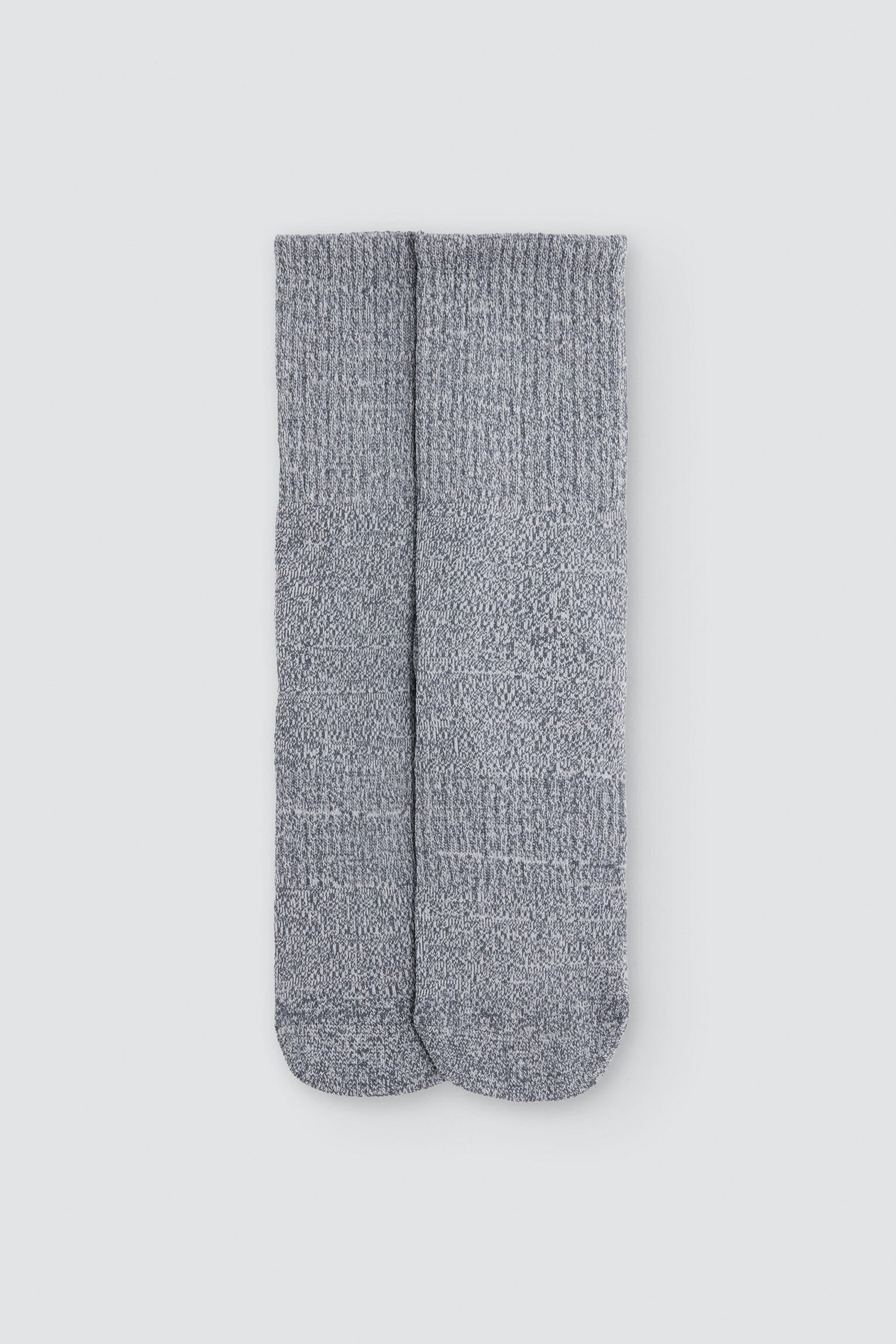 17399-calcetines-mujer-largos-antideslizantes-para-yoga-y-pilates-gris