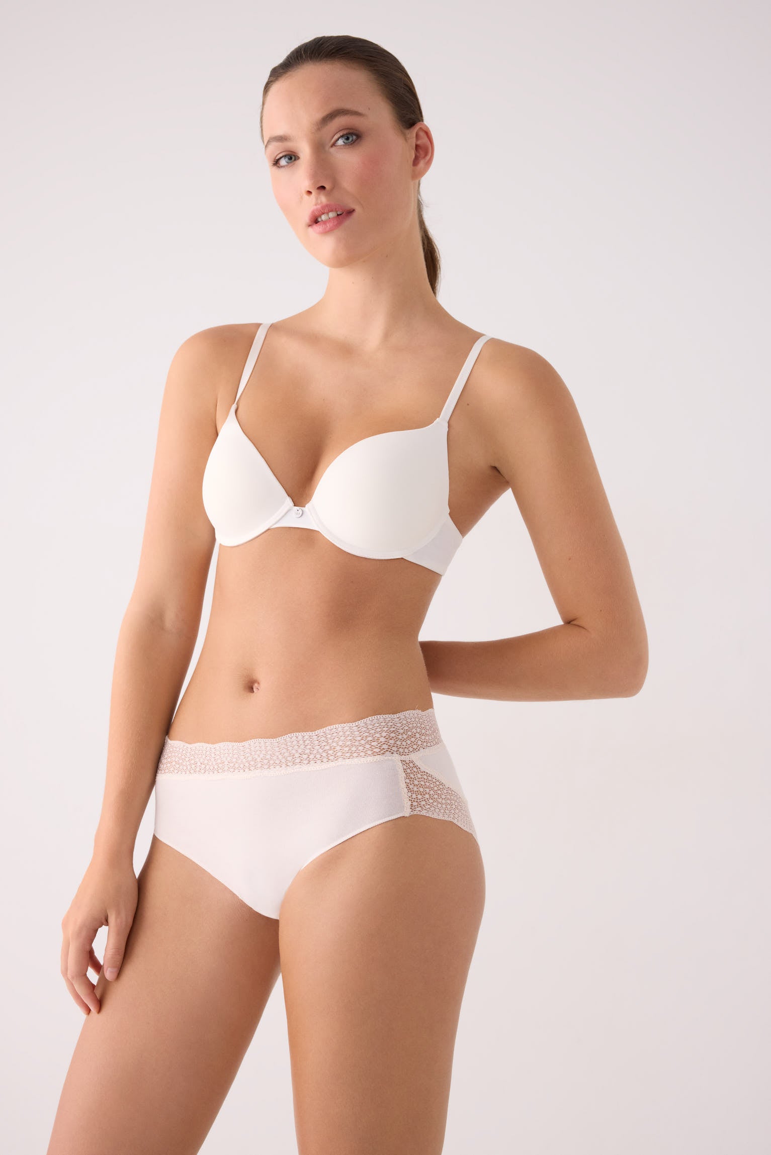 Slip midi in cotone con bordo in pizzo avorio