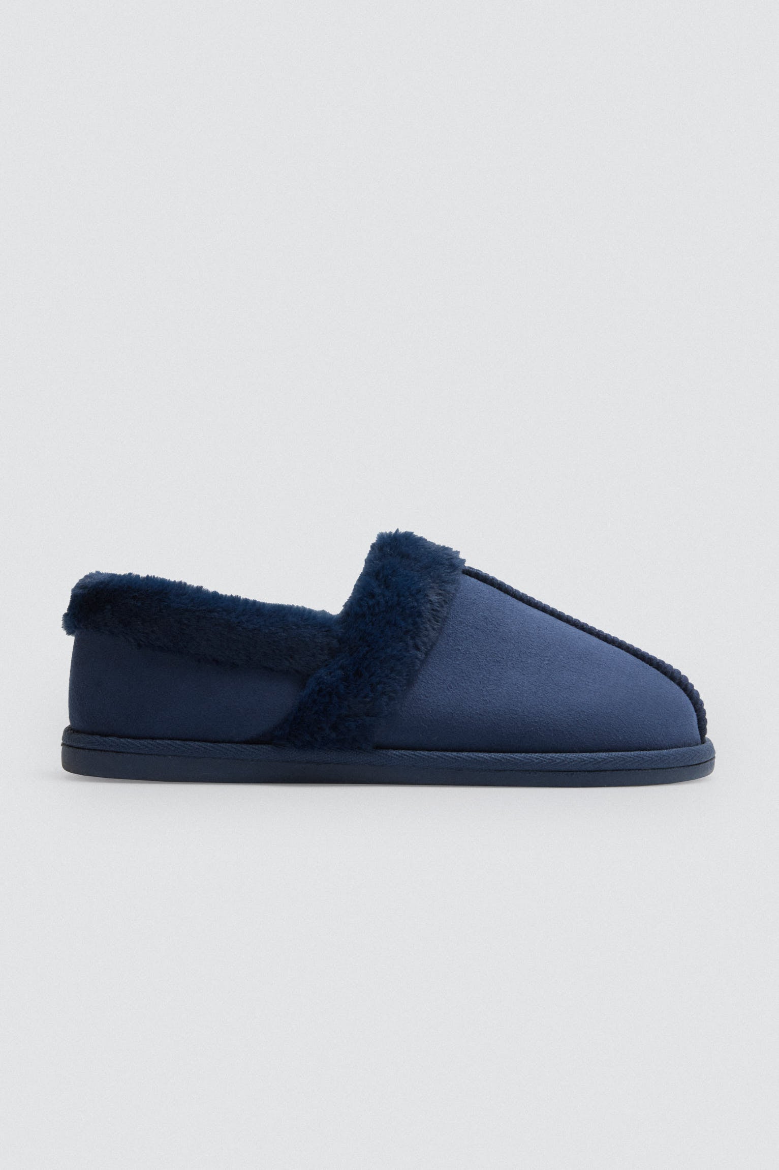 24076-1-zapatillas-de-casa-cerradas-con-pelo-marino