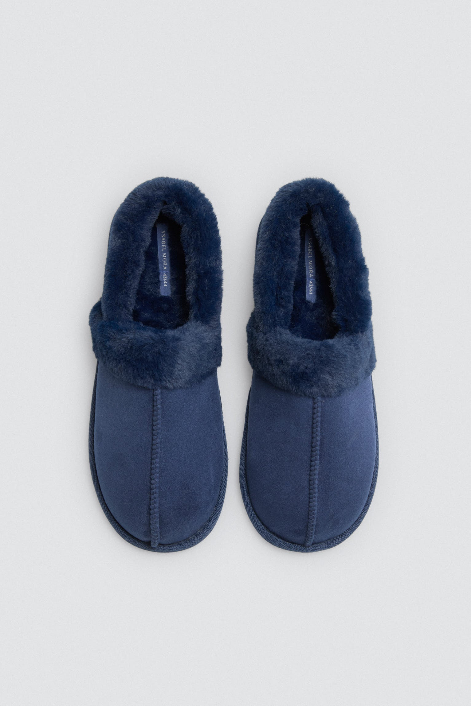 24076-3-zapatillas-de-casa-cerradas-con-pelo-marino