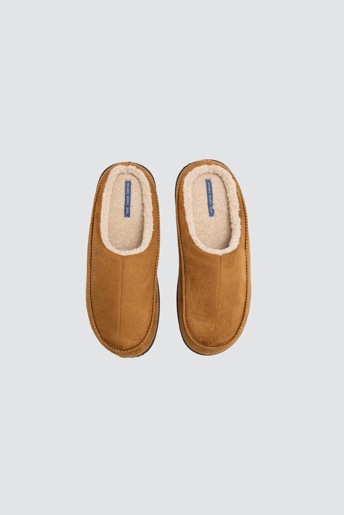 Pantofole da uomo color cammello effetto scamosciato con interno in pelliccia