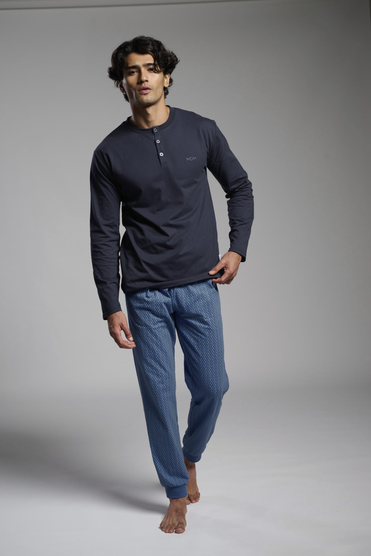 Pigiama lungo camisero uomo cotone cuello panadero stampa