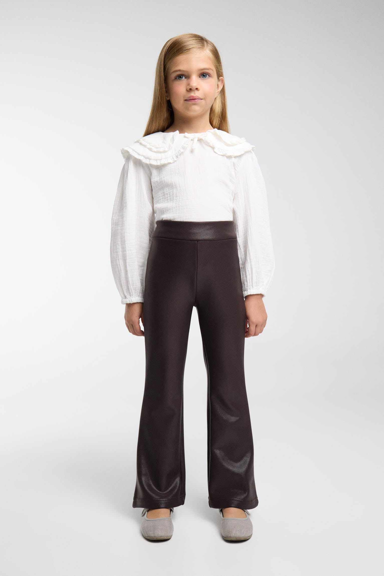 TÉRMICO Pantalón afelpado bambina efecto piel flare chocolate