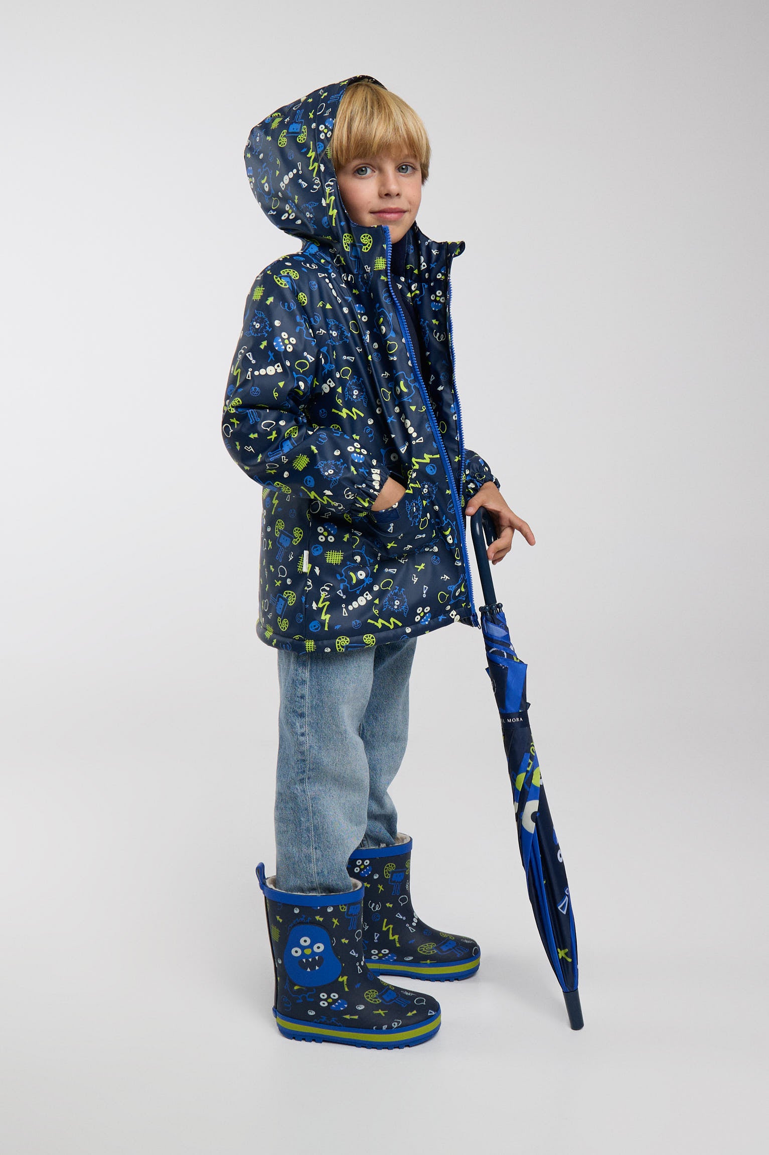 PREVENTA Chubasquero bambino forro polar estampado monstruos
