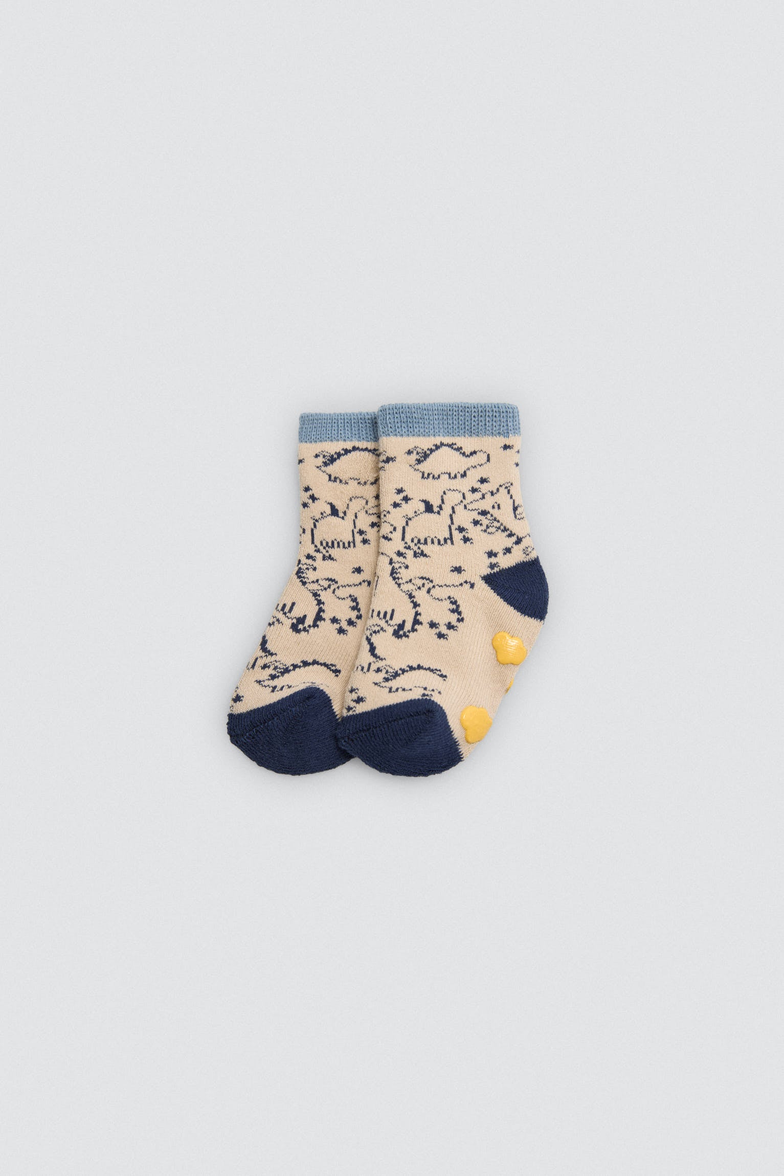 52872KIT-4-pack-calcetines-termicos-antideslizantes-bebe-ysabel-mora