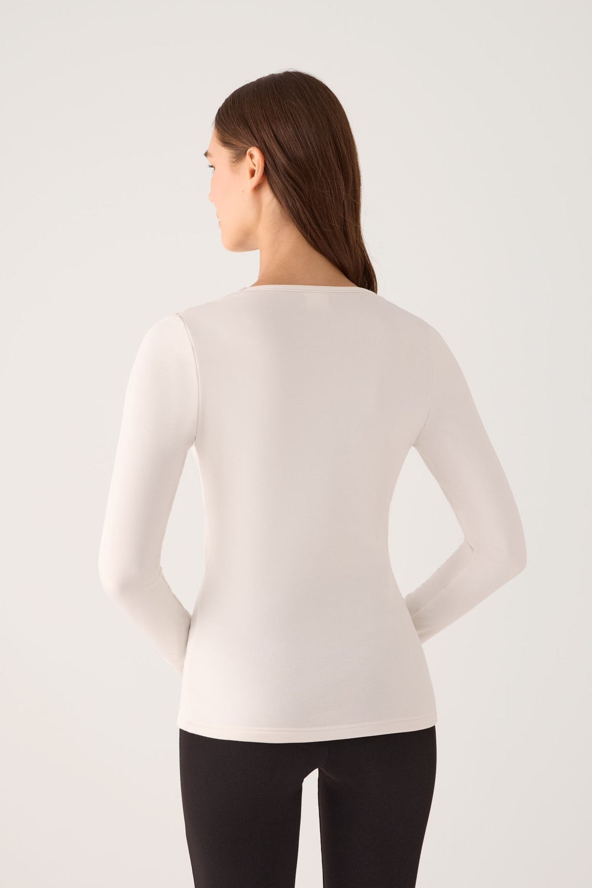 T-shirt termica da donna a maniche lunghe con pizzo su scollo e polsini, avorio