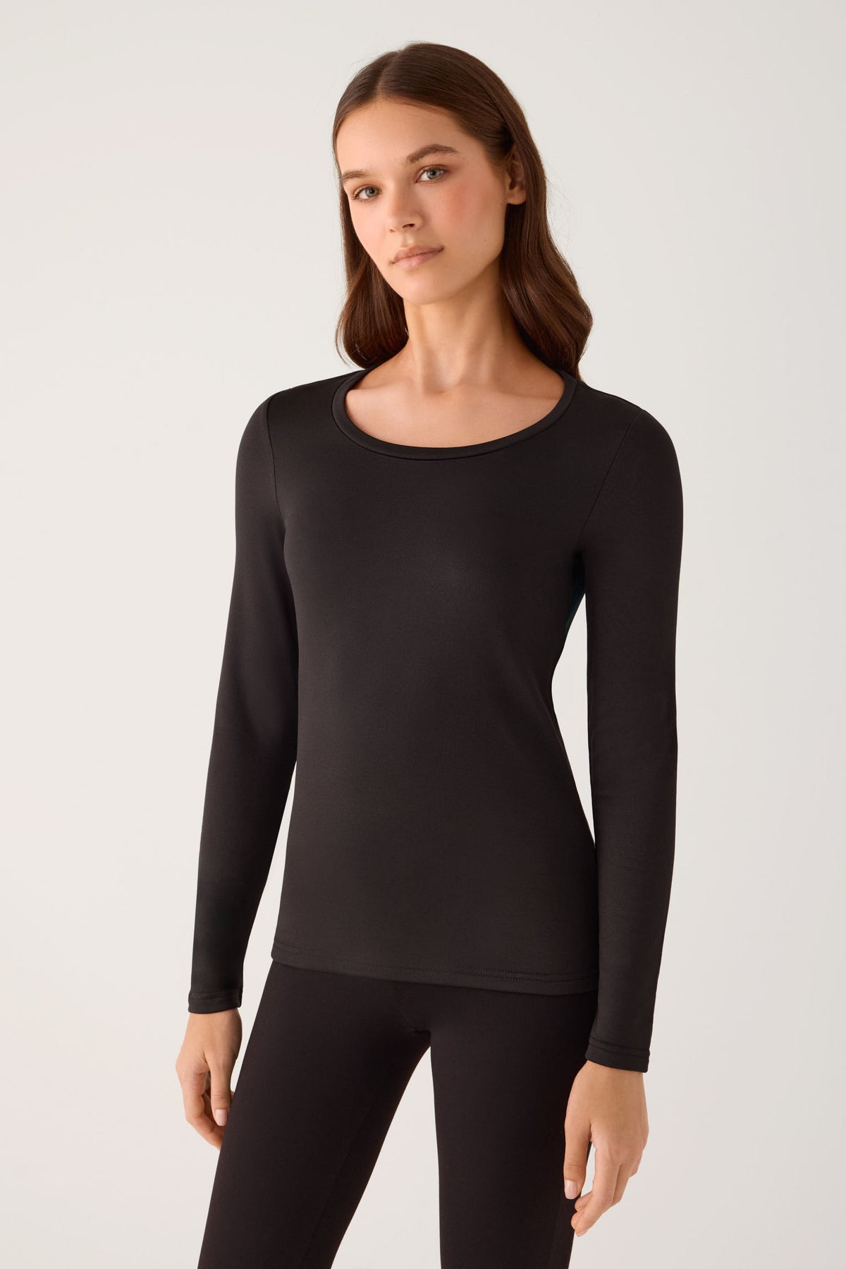 T-shirt termica da donna a maniche lunghe con scollo rotondo, colore nero