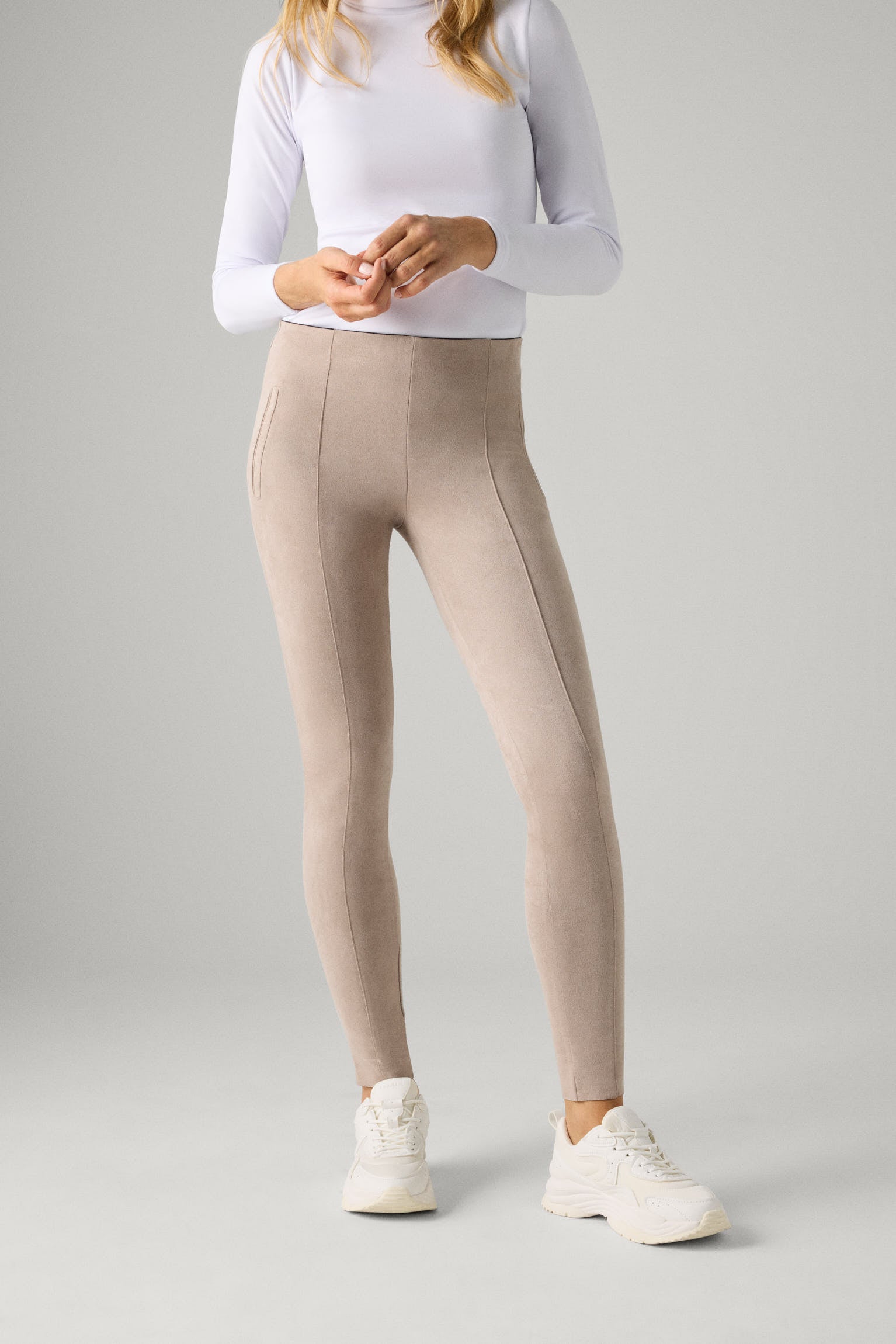 70434-6-pantalones-leggings-terciopelo-ysabel-mora - Beige