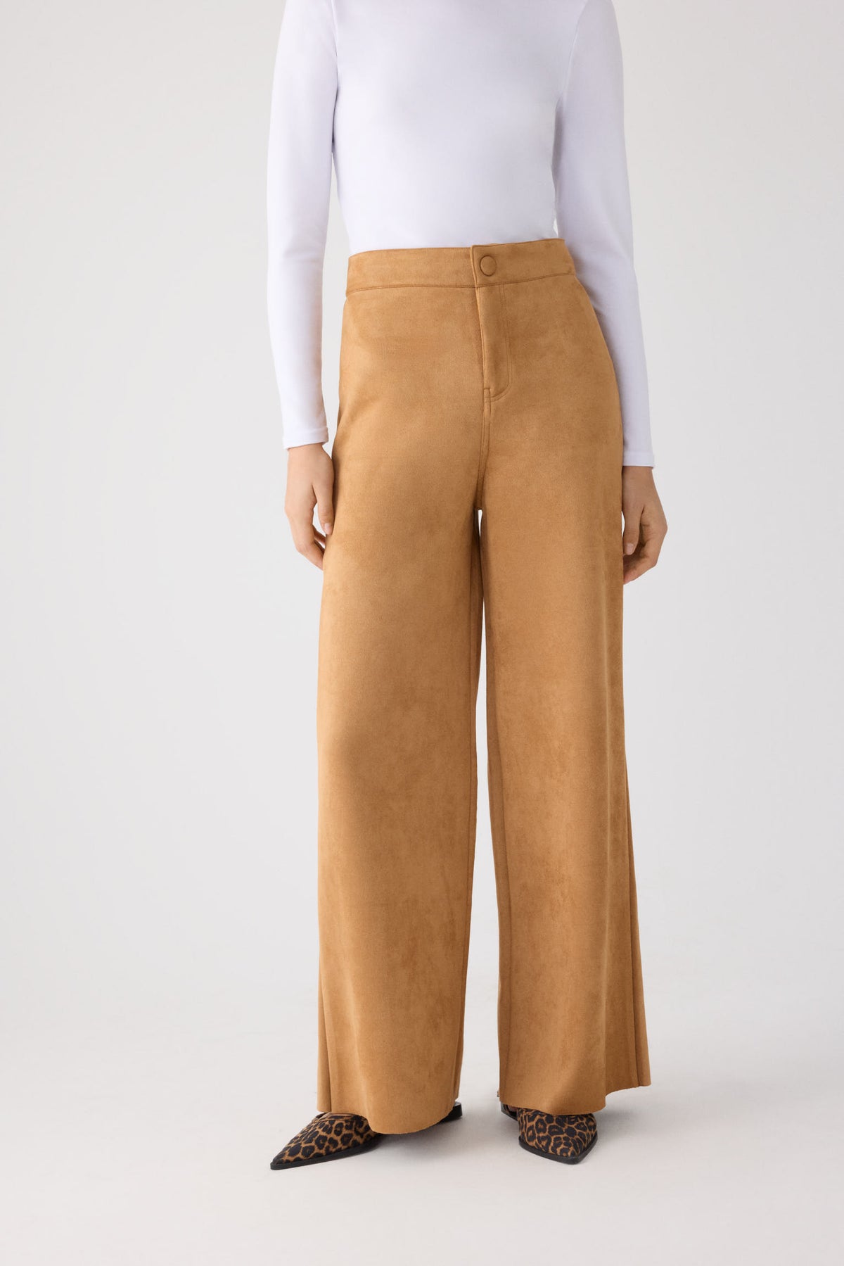 70477-toffee-pantalon-mujer-ancho-de-tiro-alto-camel