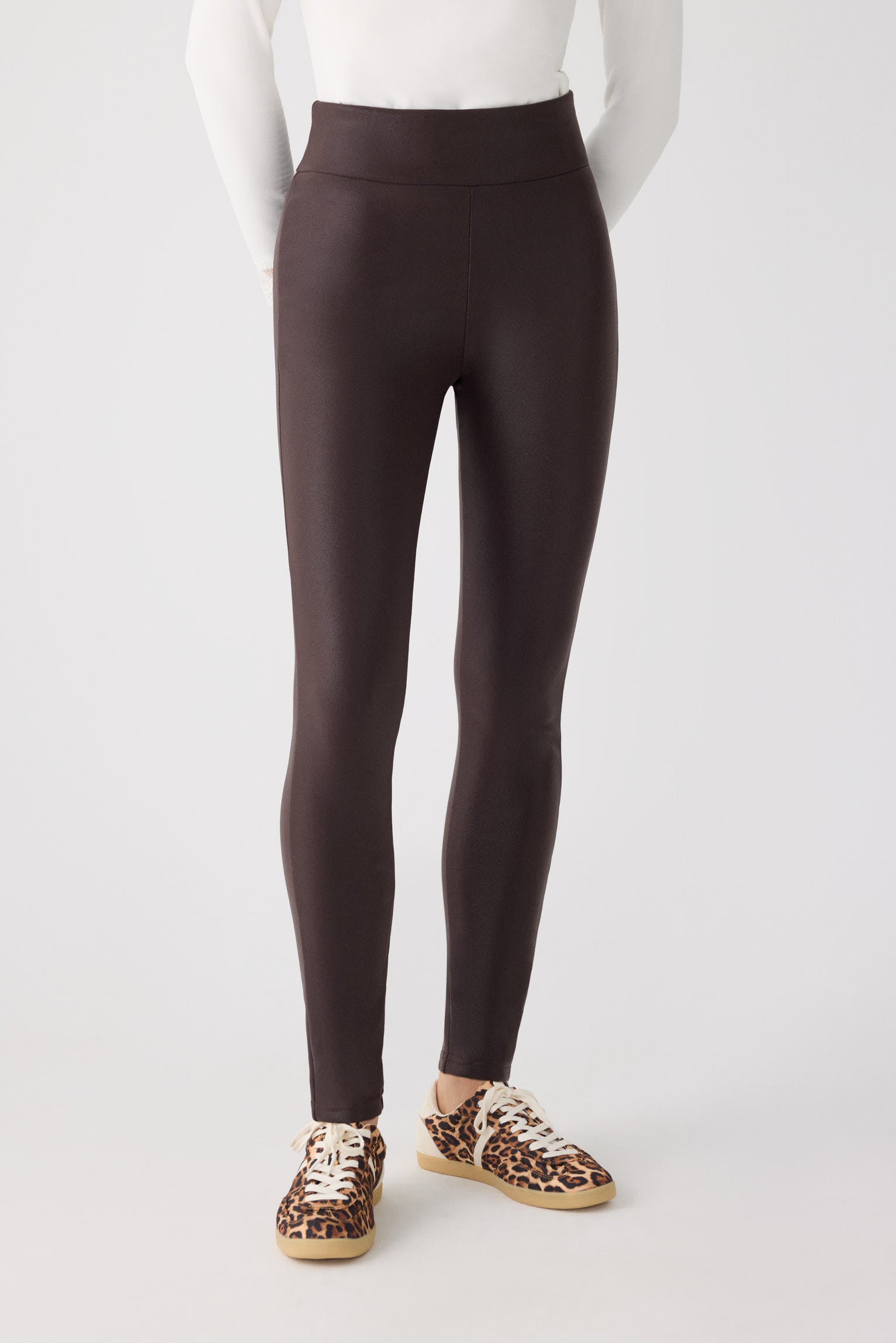 70482-dark-chocolate-leggings-mujer-termico-efecto-piel-marron-chocolate