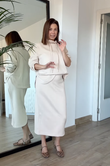 Look casual con falda midi @emidelgado79