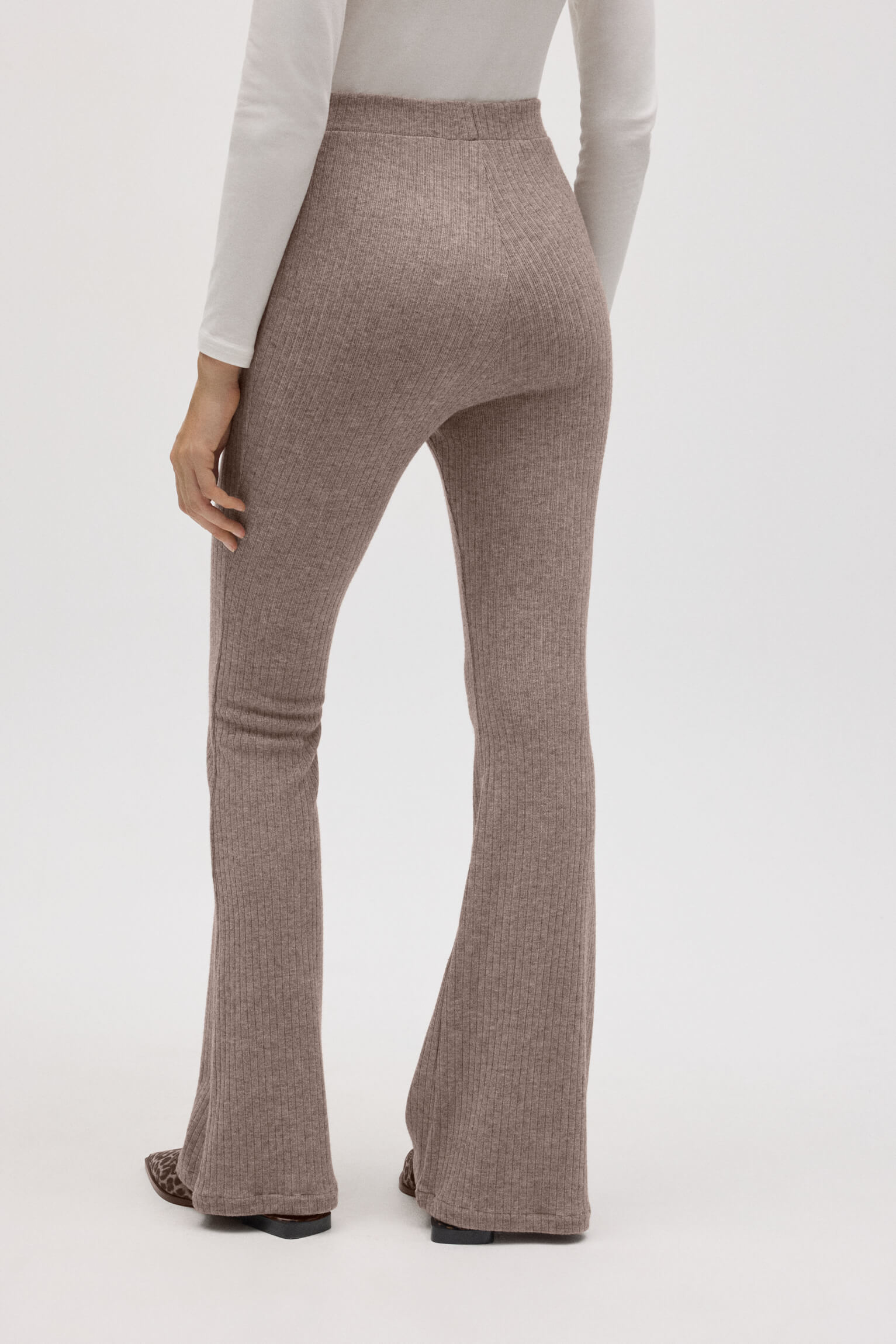 70680-3-pantalon-flare-punto-canale-marron