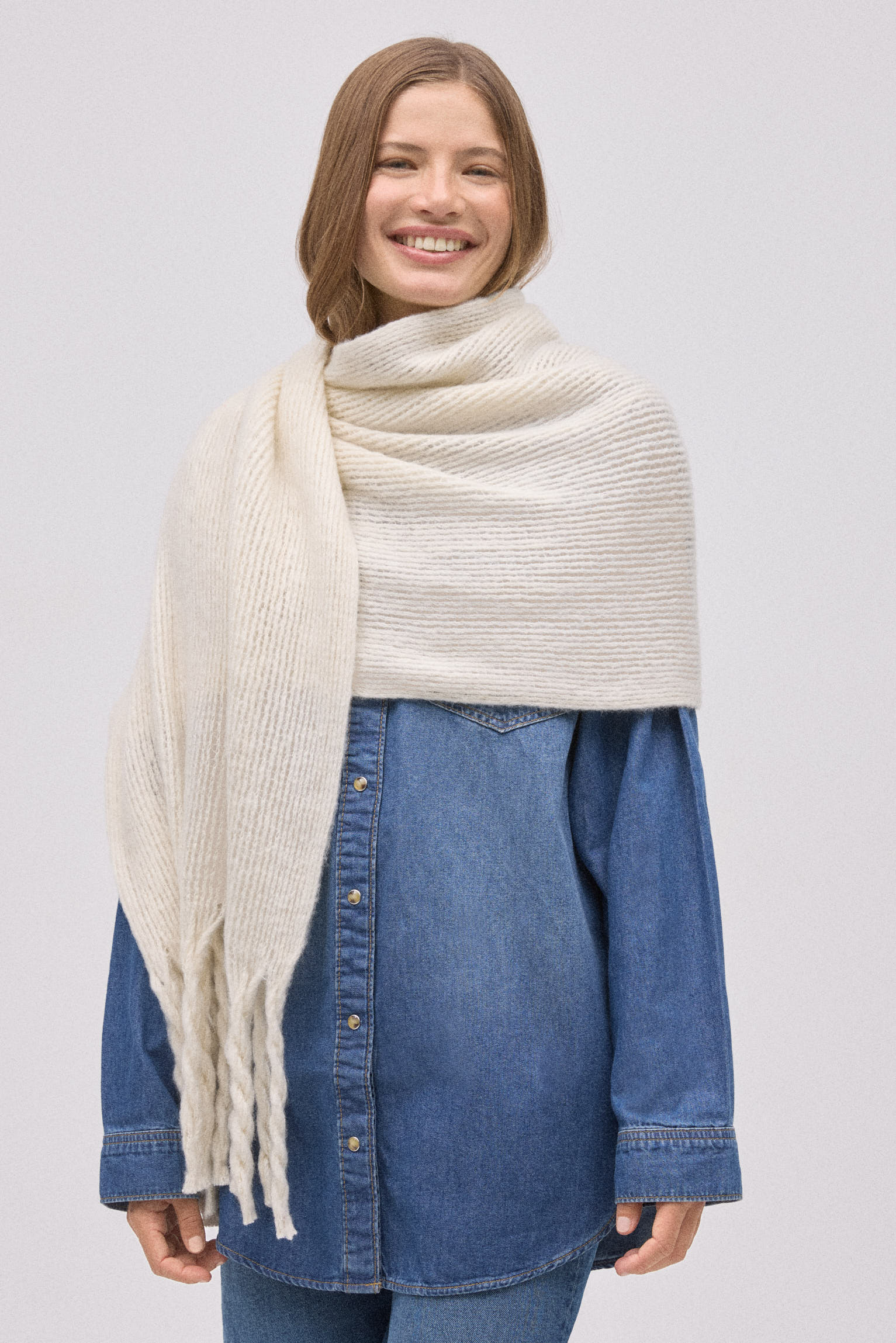 70698-10-bufanda-lisa-ysabel-mora-beige