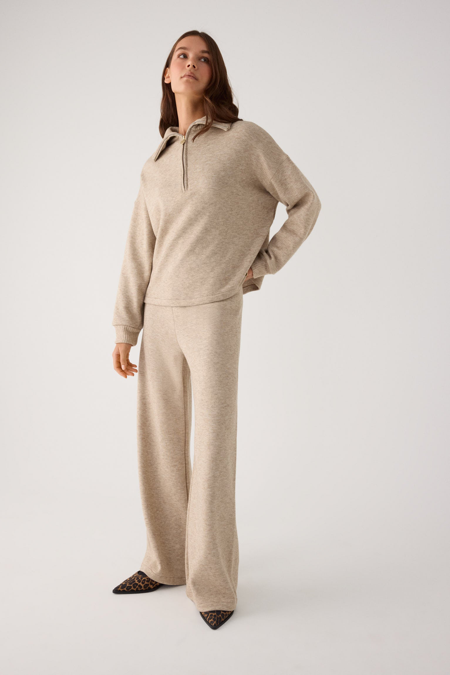 70727-melange-beige-pantalones-comodos-anchos-calidos-tiro-alto-beige