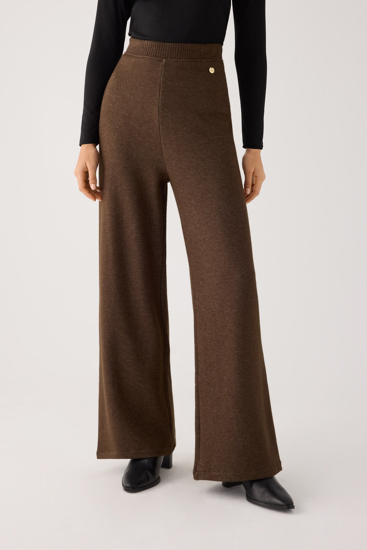 70727-melange-chocolate-pantalones-comodos-anchos-calidos-tiro-alto-marron-chocolate