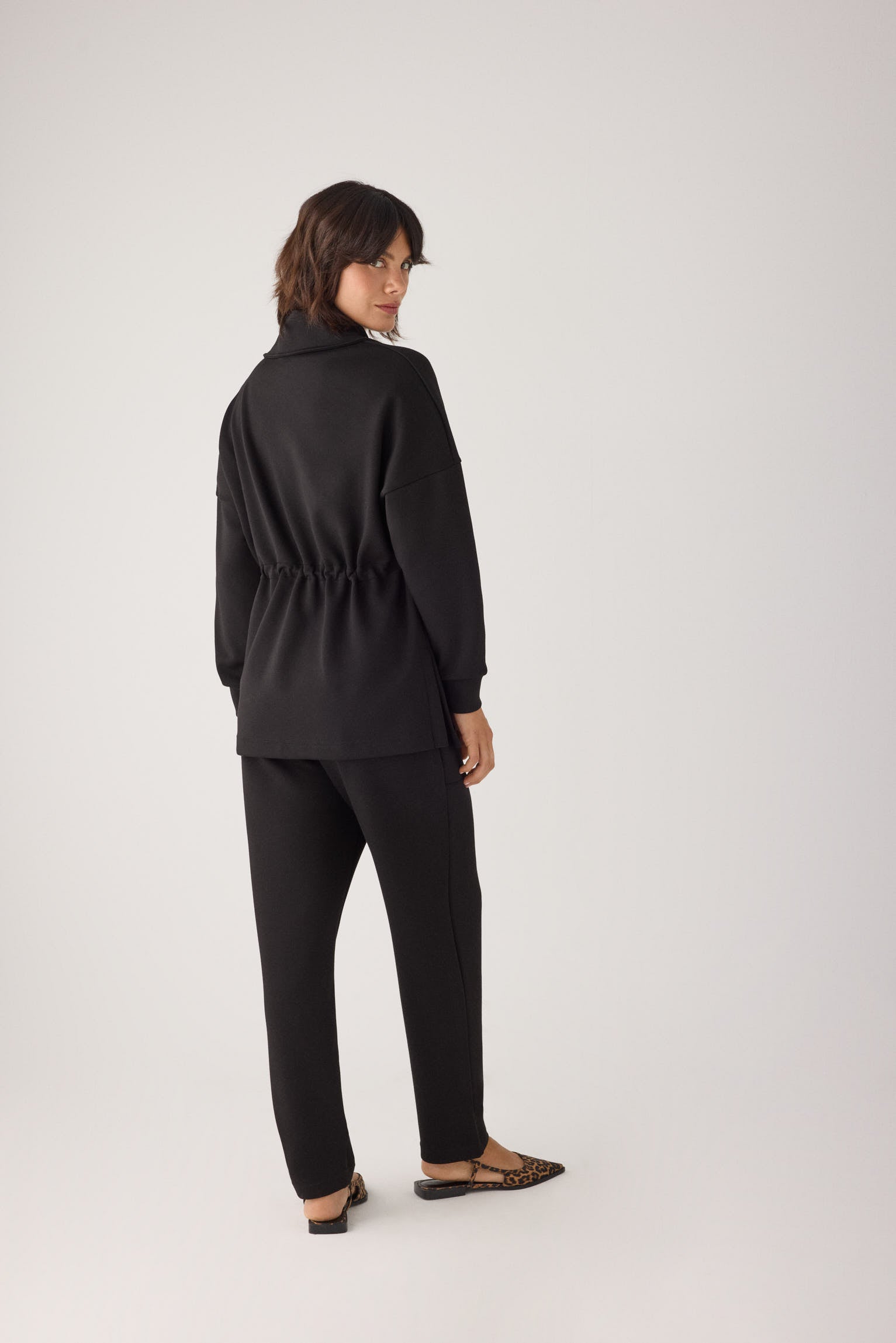 70741-black-jersey-comodo-afelpado-cremallera-cintura-ajustable-negro