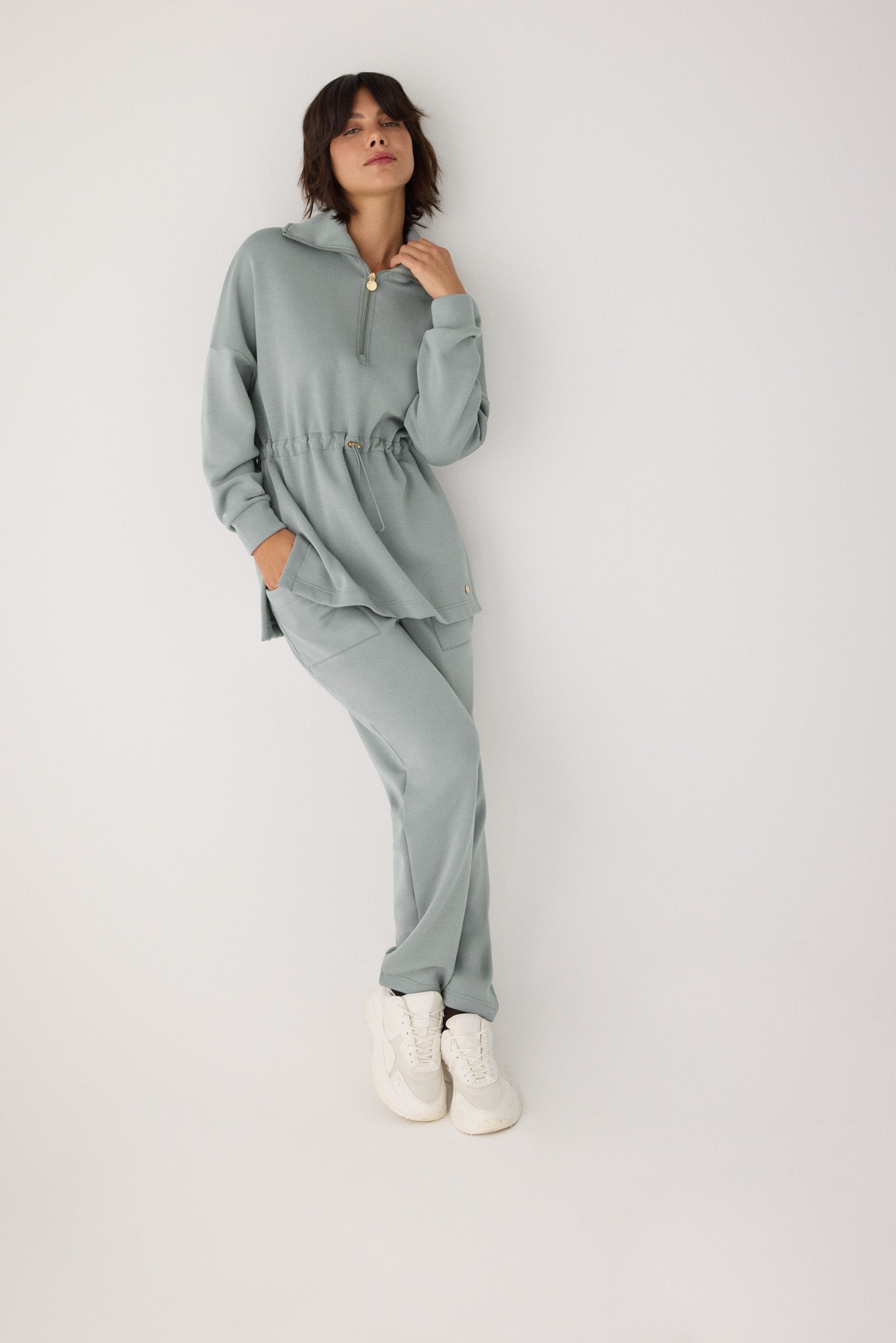 70741-laurel-green-jersey-comodo-afelpado-cremallera-cintura-ajustable-azul