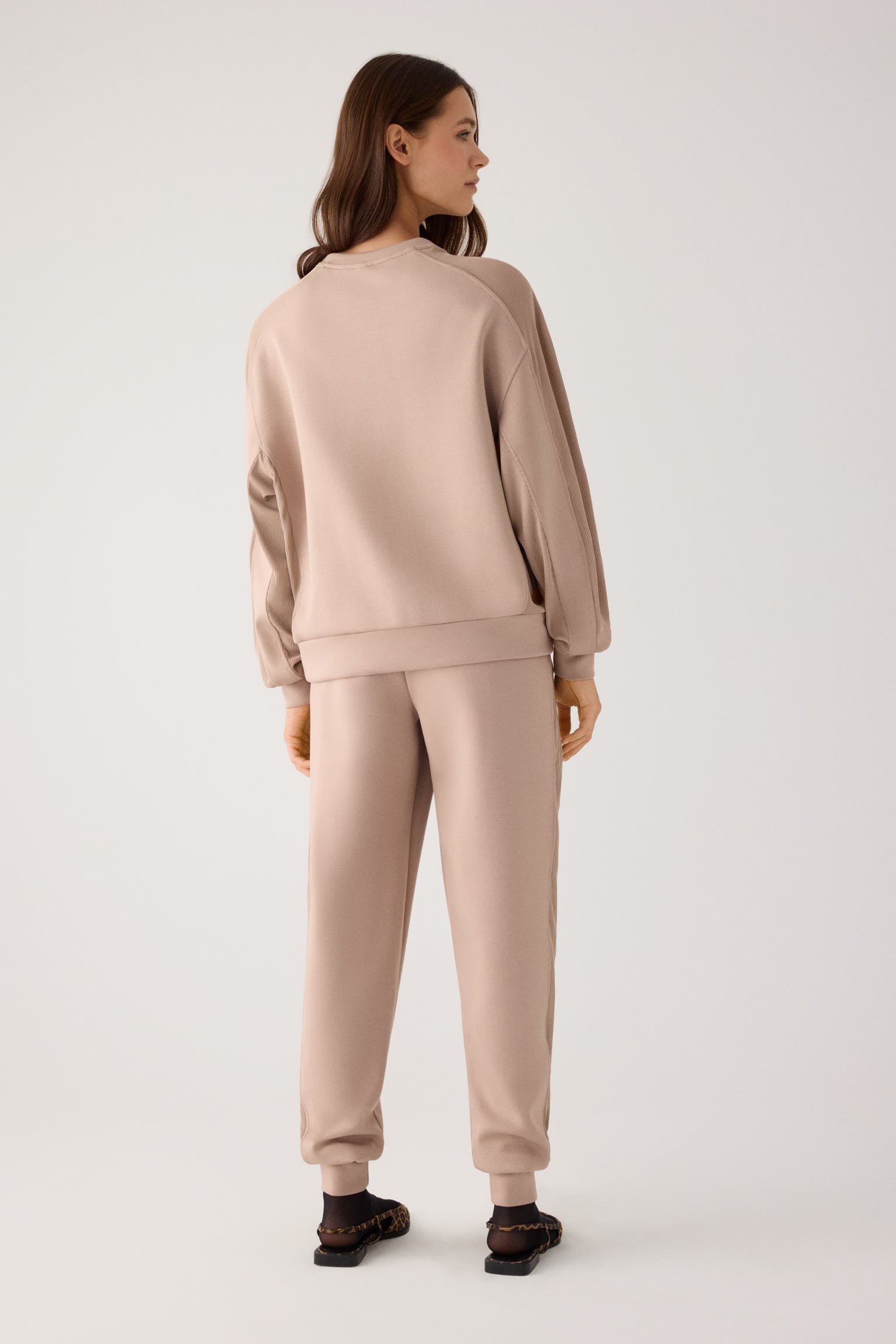 70746-taupe-sudadera-afelpada-canale-cuello-redondo-beige