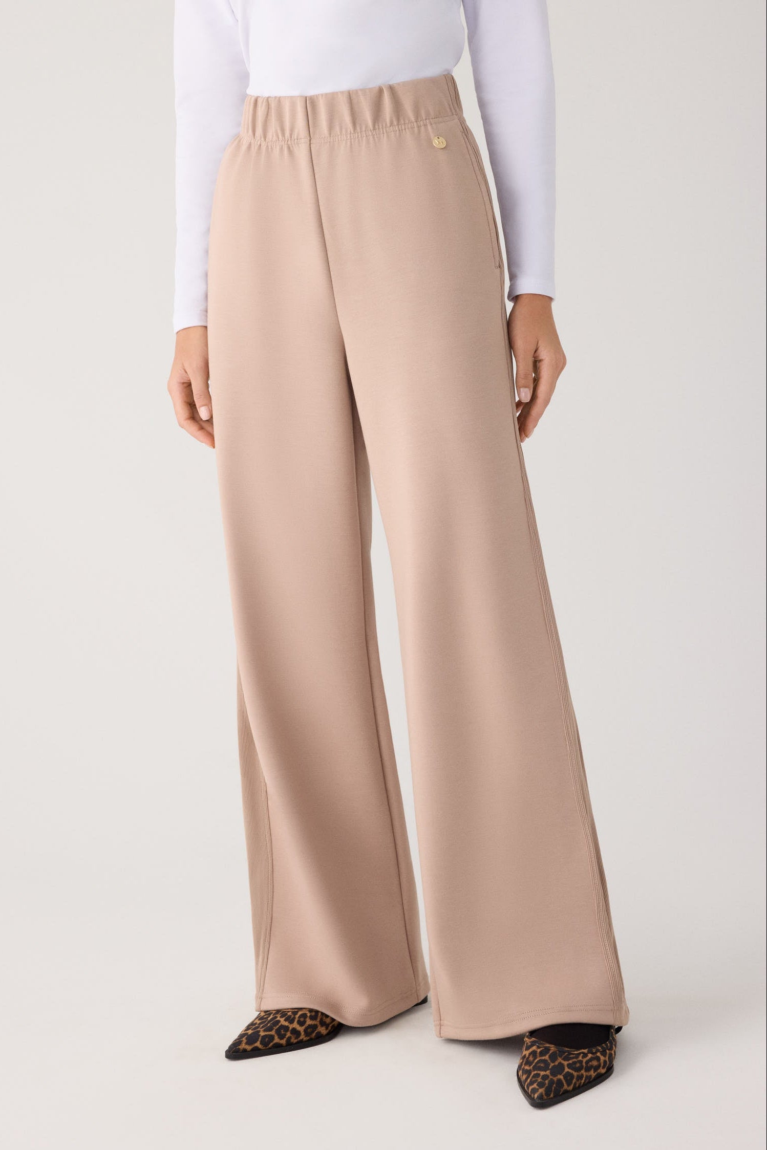 70747-taupe-pantalones-comodos-anchos-afelpados-tiro-alto-canale-beige