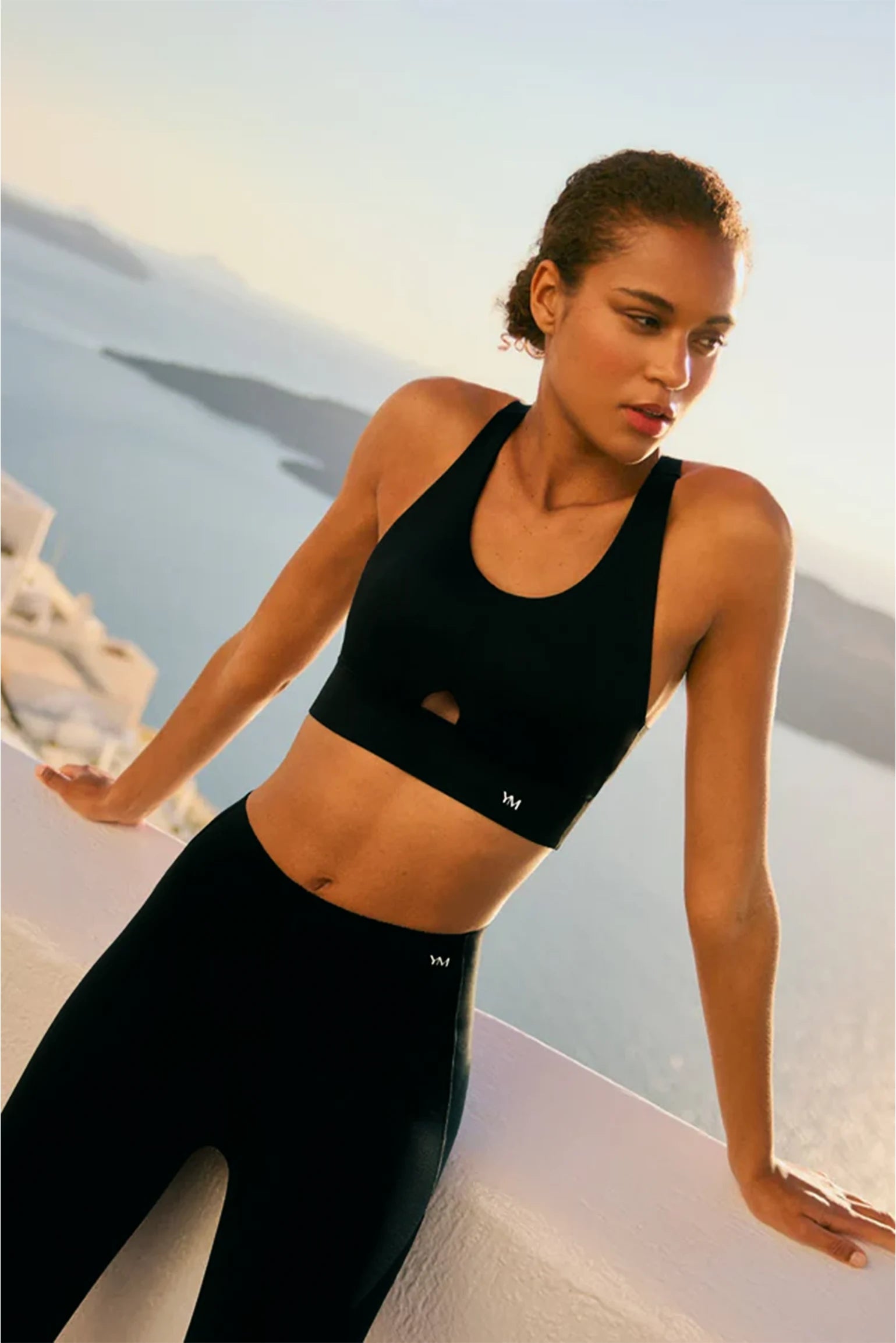 Reggiseno sportivo compressivo dettaglio apertura sostegno medio nero