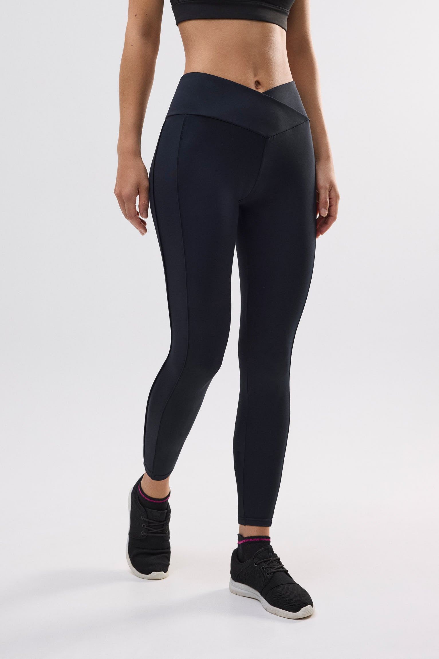 70909-6-leggings-largos-cintura-cruzada-deporte-ysabel-mora-negro