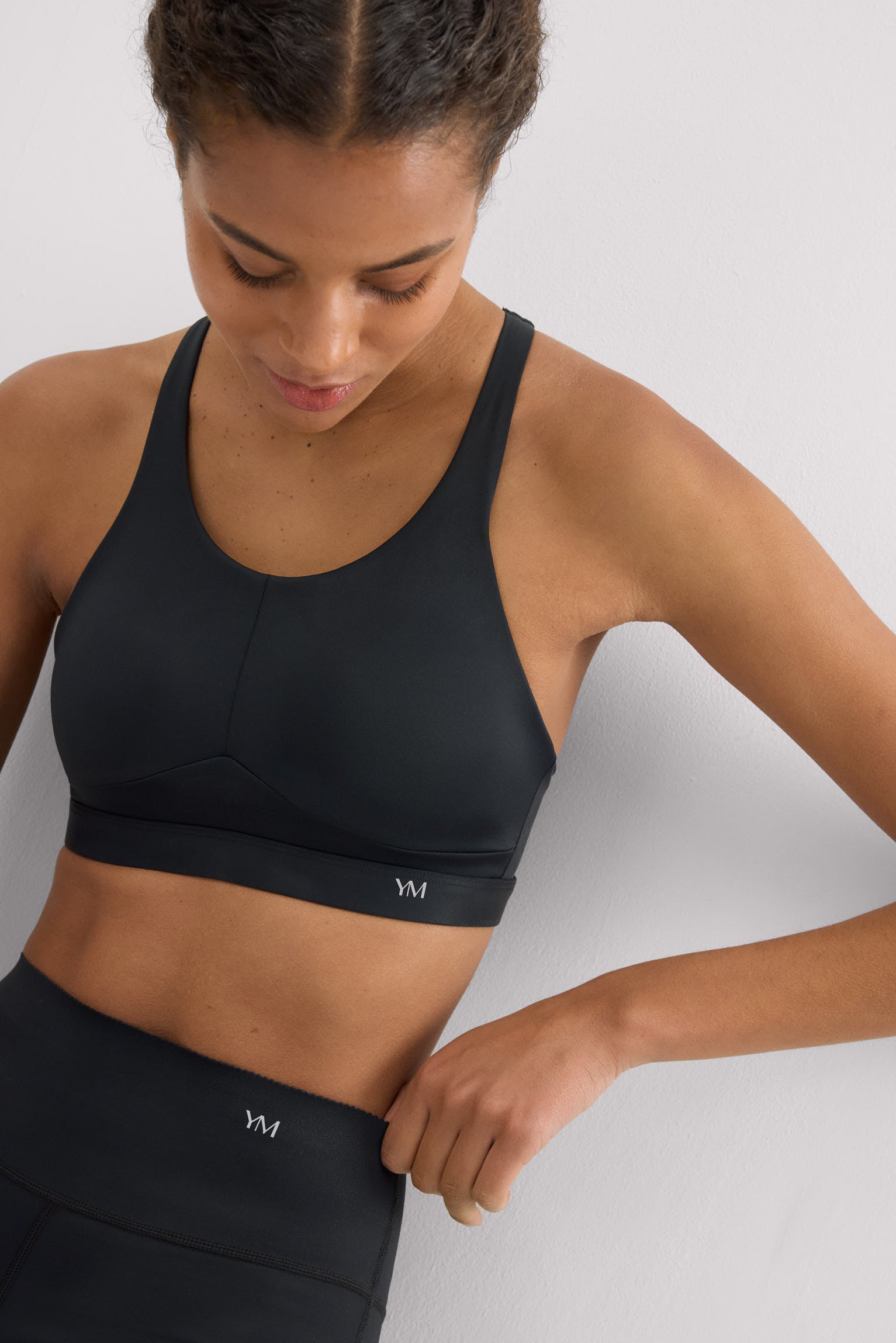 Sujetador deportivo Compressive alto impacto tirantes regulables negro - Ysabel Mora