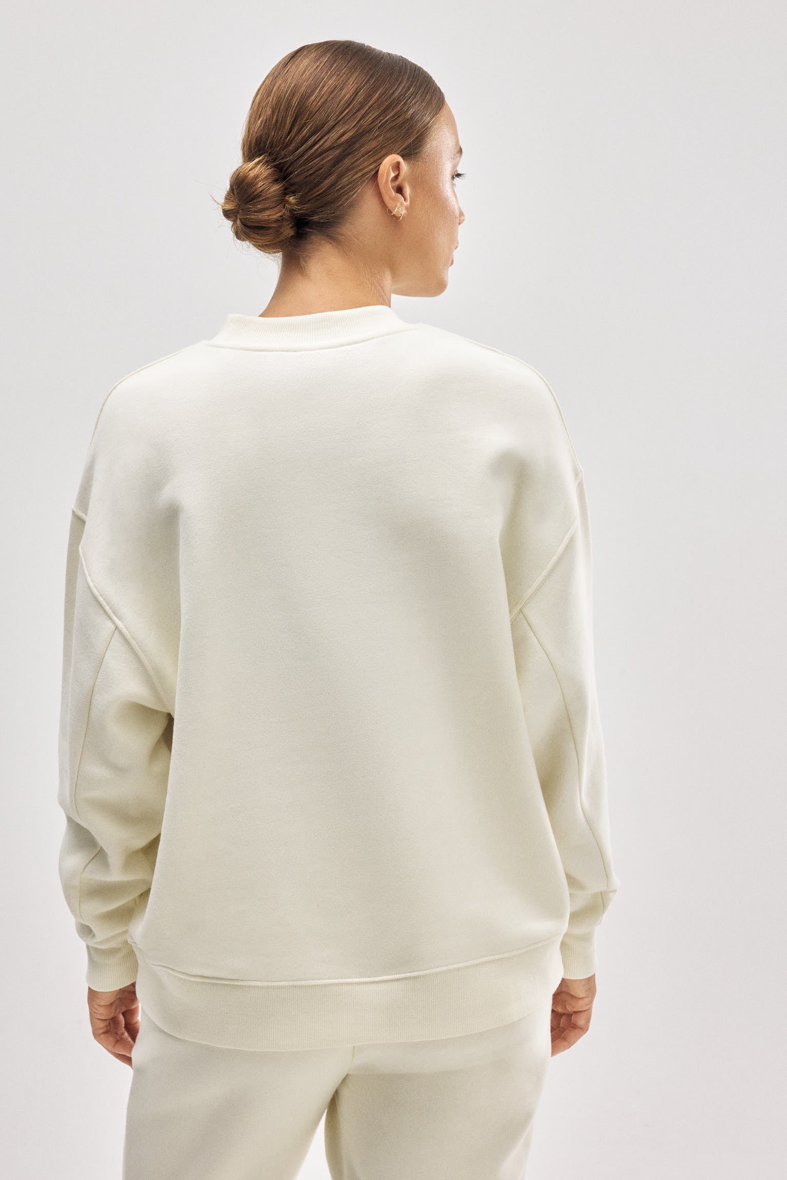 70941-2-sudadera-cuello-redondo-con-interior-afelpado-marfil