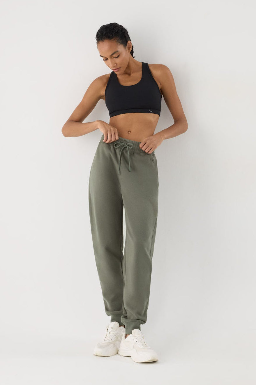 jogger deportivo mujer Slowloom detalle tejido acabado patrón relajado para el día a día