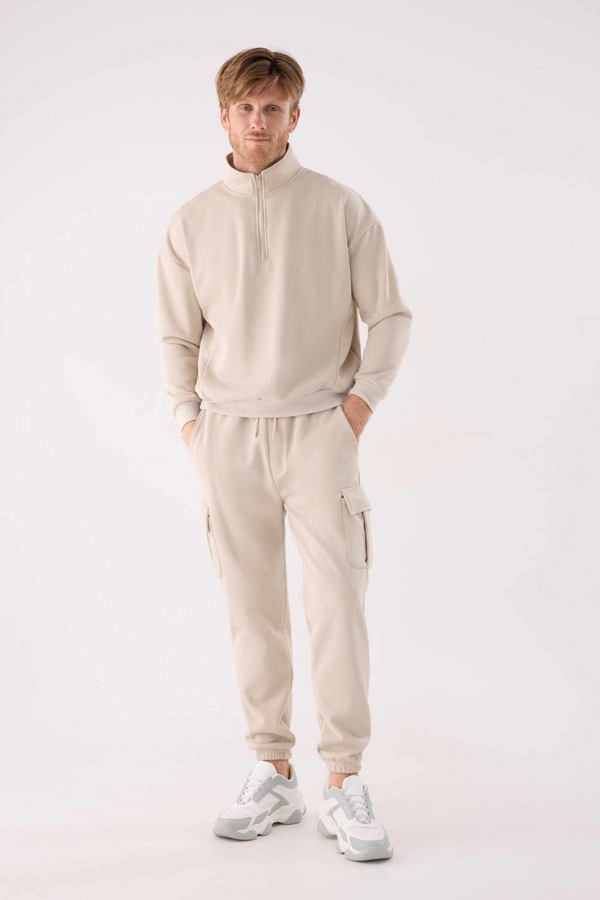 PREVENTA Pantalón sportivo uomo cargo afelpado con cintura ajustable beige