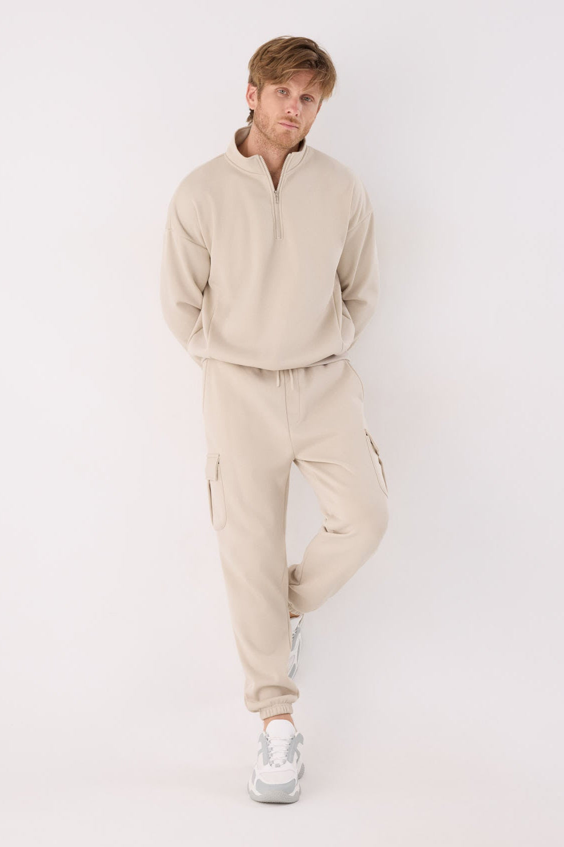 PREVENTA Pantalón sportivo uomo cargo afelpado con cintura ajustable beige