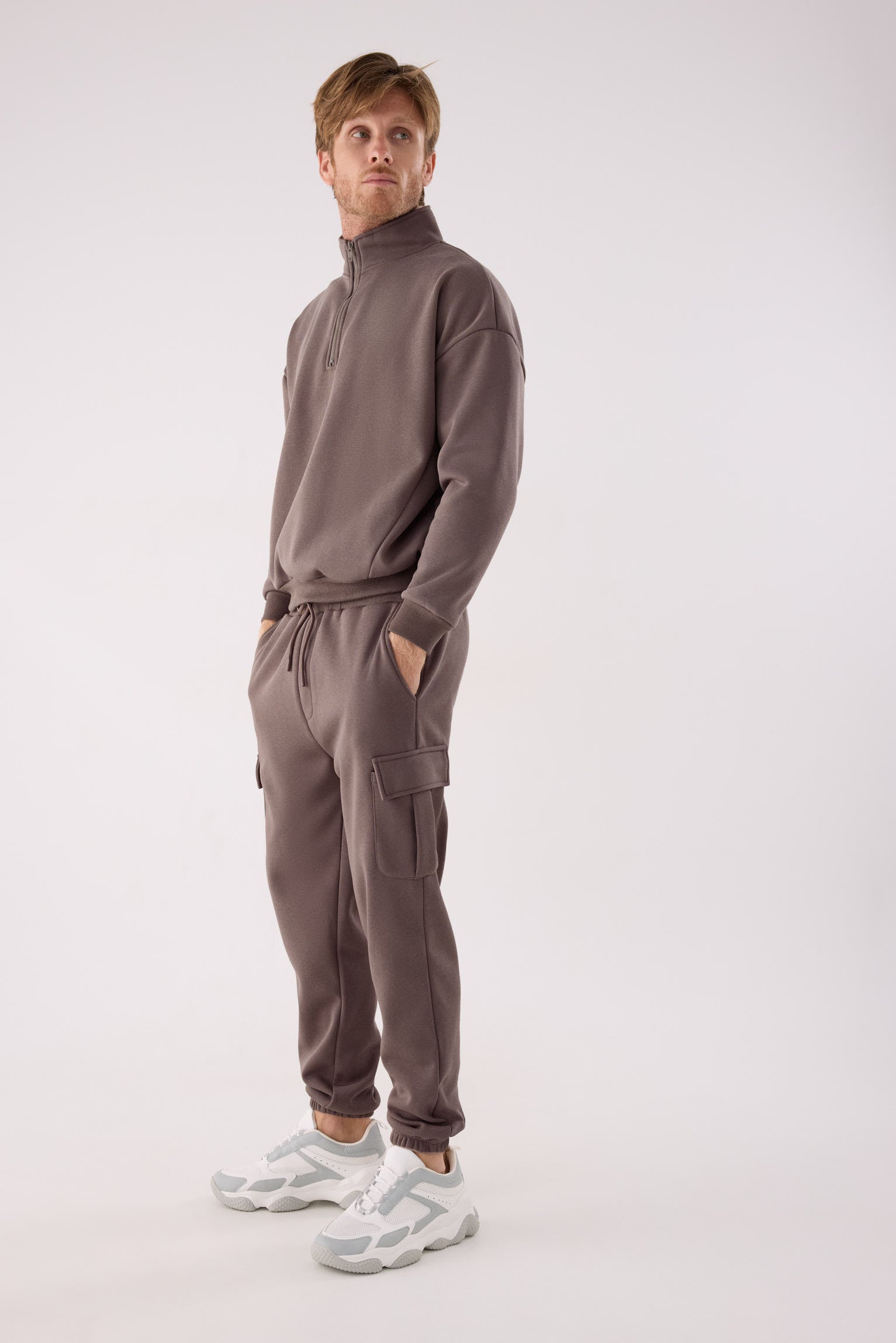 PREVENTA Pantalón sportivo uomo cargo afelpado con cintura ajustable marrón