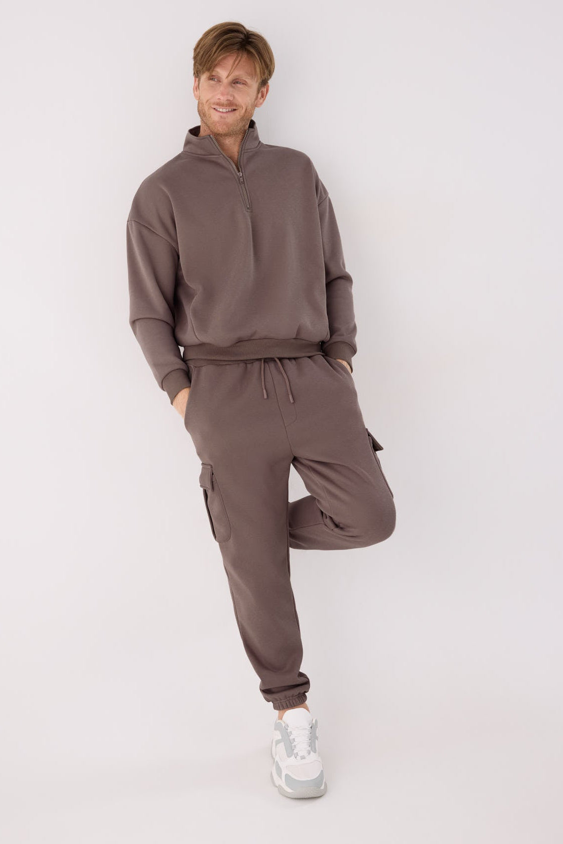 PREVENTA Sudadera sportiva uomo afelpada semi cremallera marrón