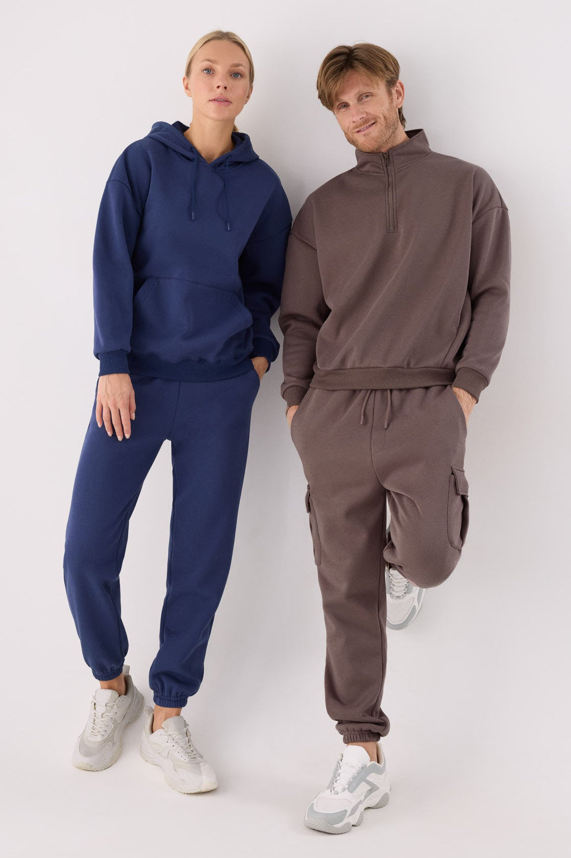 PREVENTA Sudadera sportiva uomo afelpada semi cremallera marrón