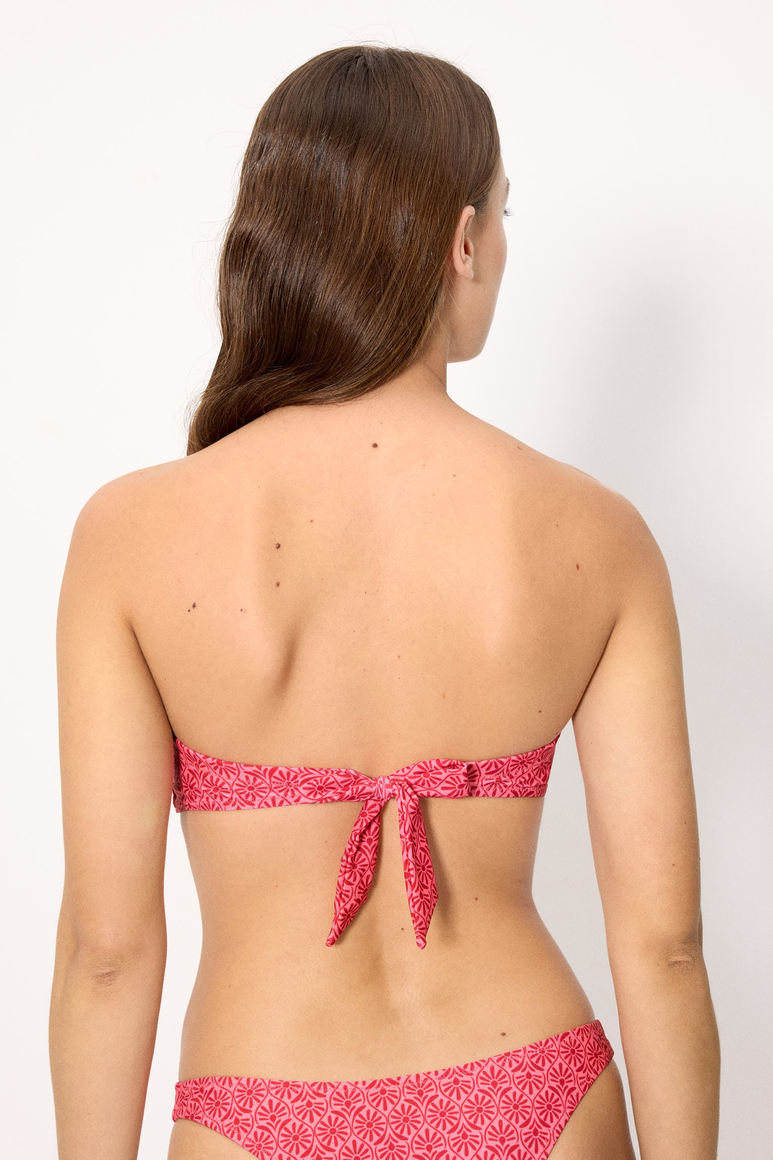 Reggiseno bikini push-up a fascia con stampa floreale rosa e rosso, coppa B
