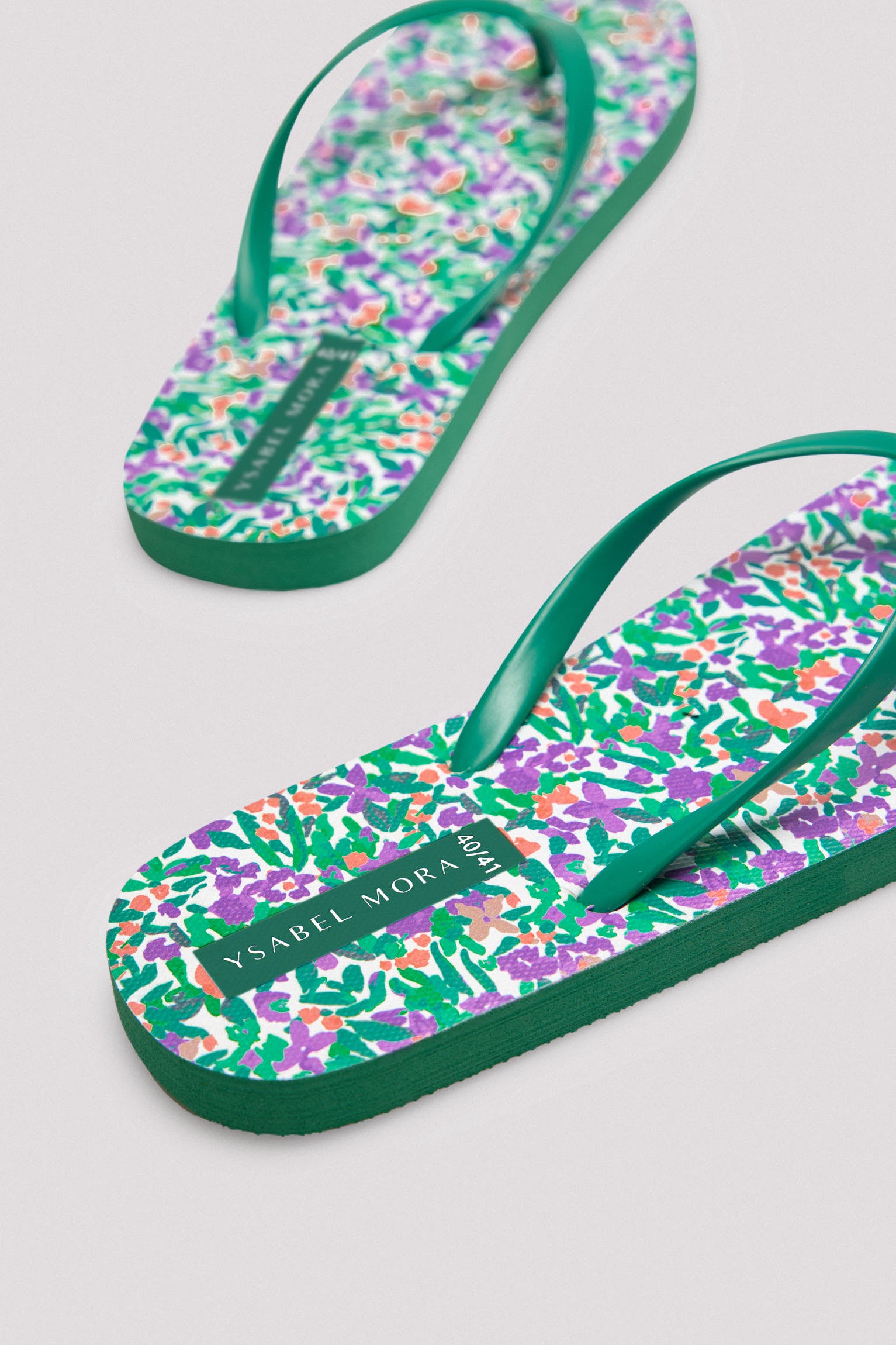 86193-3-chanclas-estampado-floral-mujer-ysabel-mora-multicolor